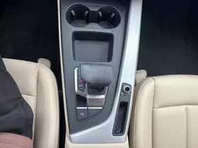 Audi A4 30 2.0 TDI | Thumbnail 12 von 31