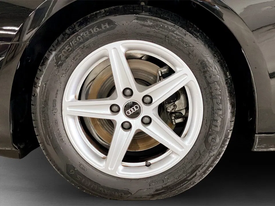 Audi A4 30 2.0 TDI | Bild 15 von 24