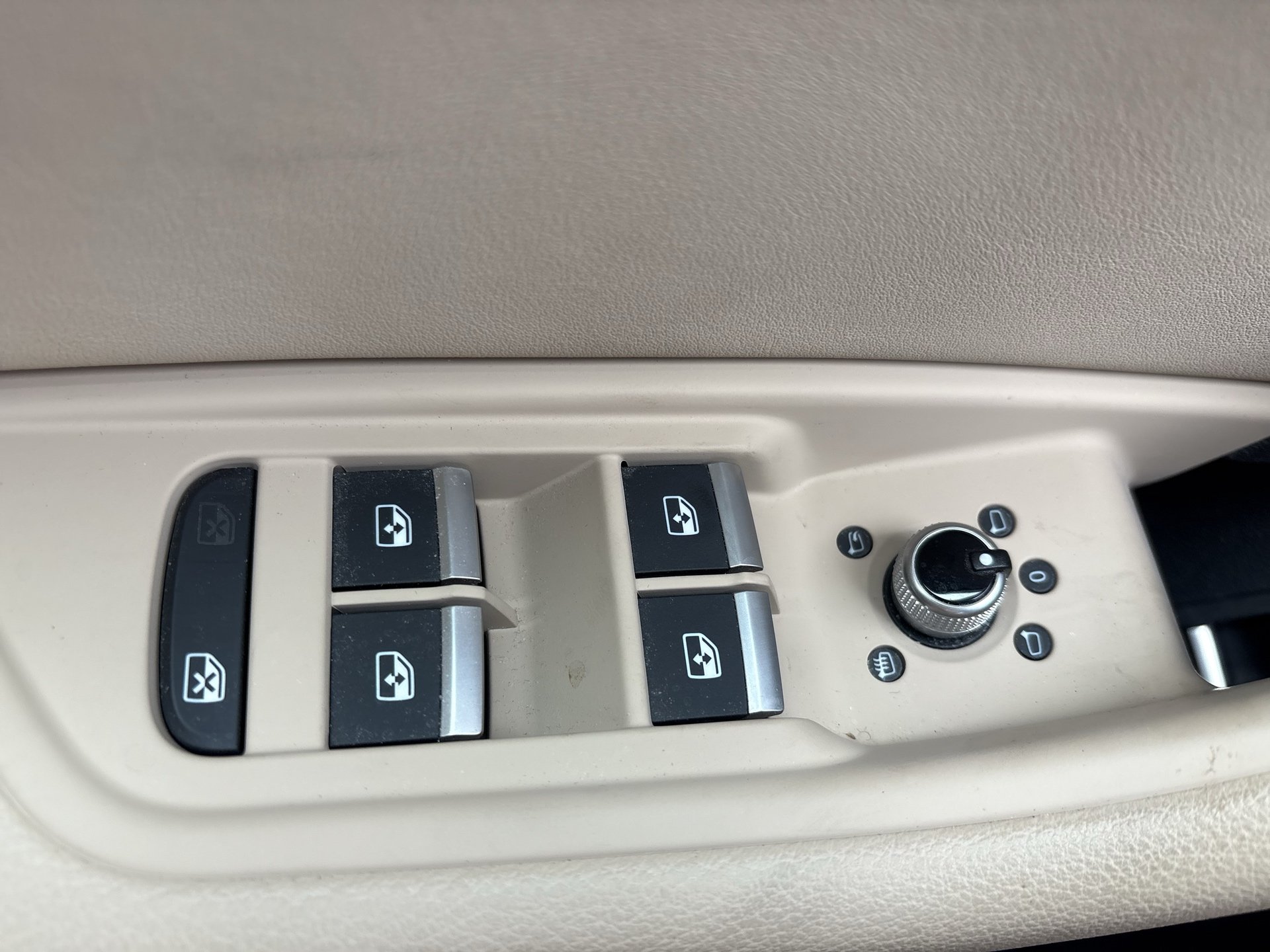 Audi A4 30 2.0 TDI | Bild 25 von 31