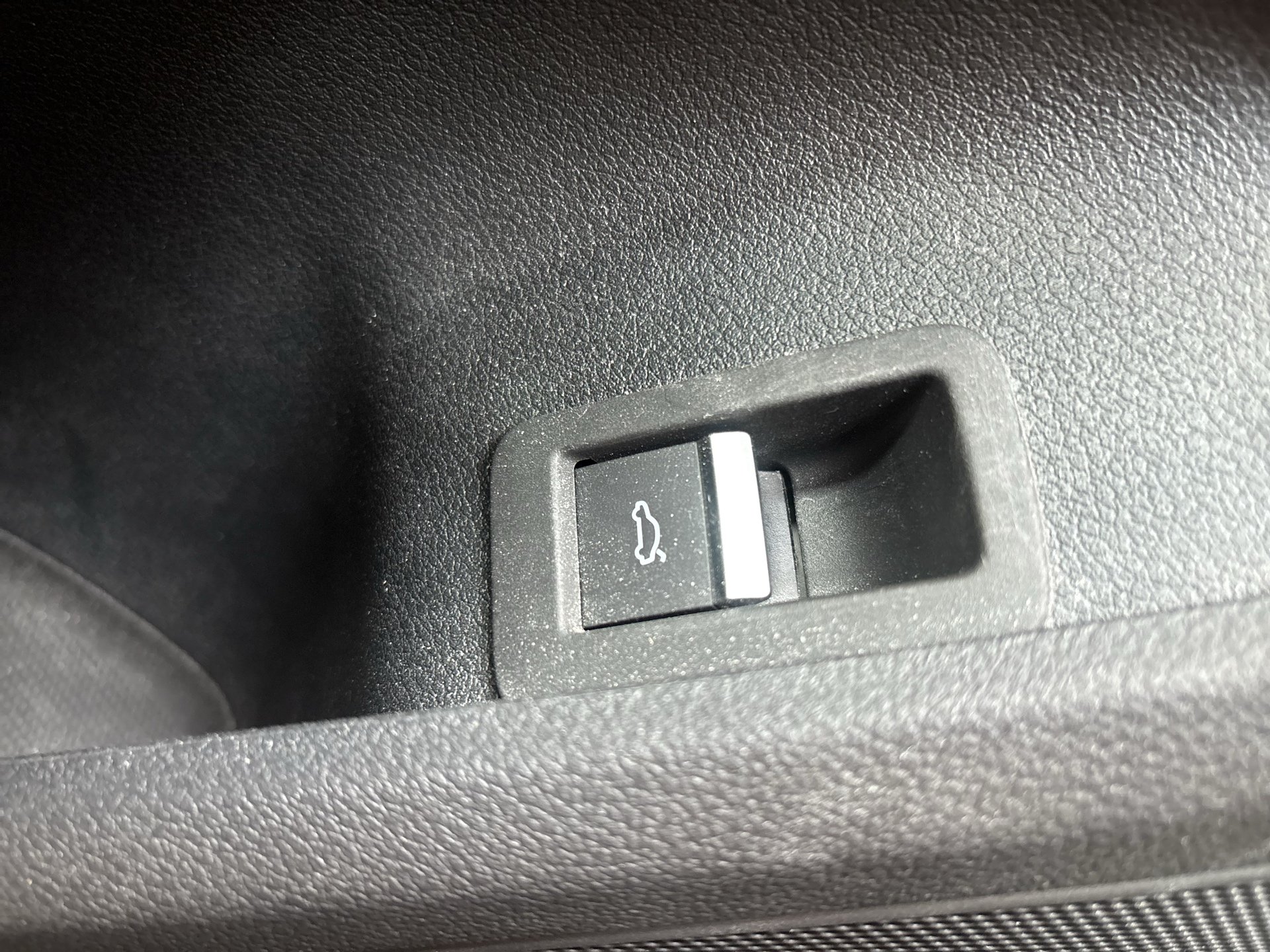 Audi A4 30 2.0 TDI | Bild 8 von 31