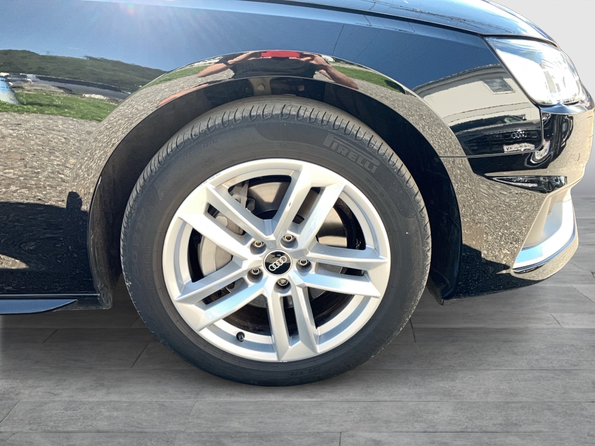 Audi A4 Avant 40 2.0 TDI quattro advanced | Bild 7 von 27