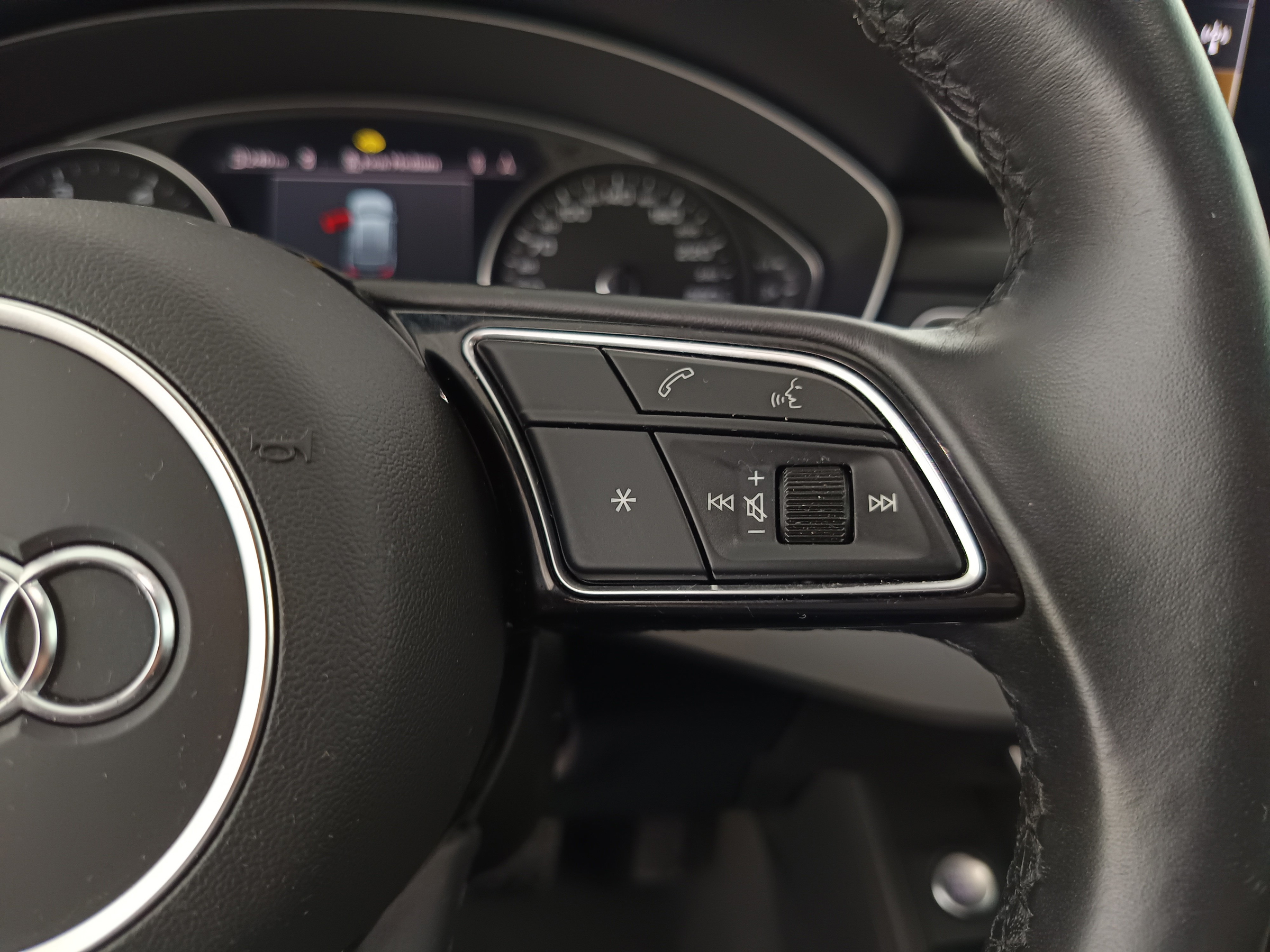 Audi A4 Avant 40 2.0 TDI advanced | Bild 18 von 31