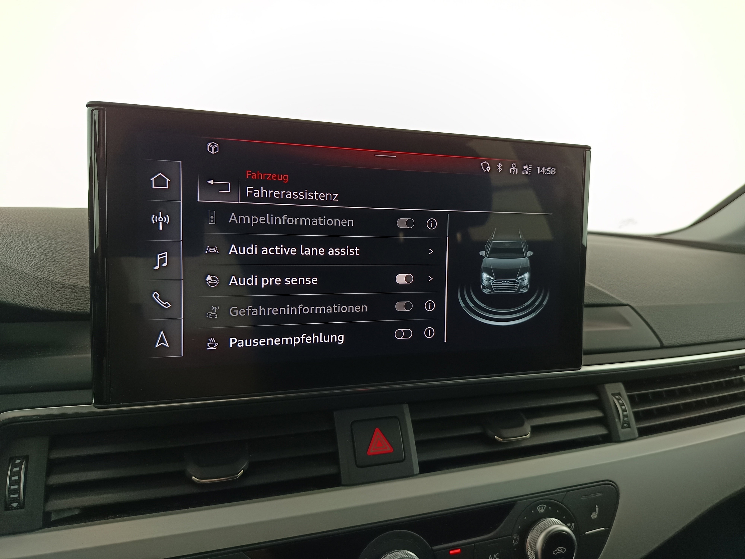 Audi A4 Avant 40 2.0 TDI advanced | Bild 24 von 31