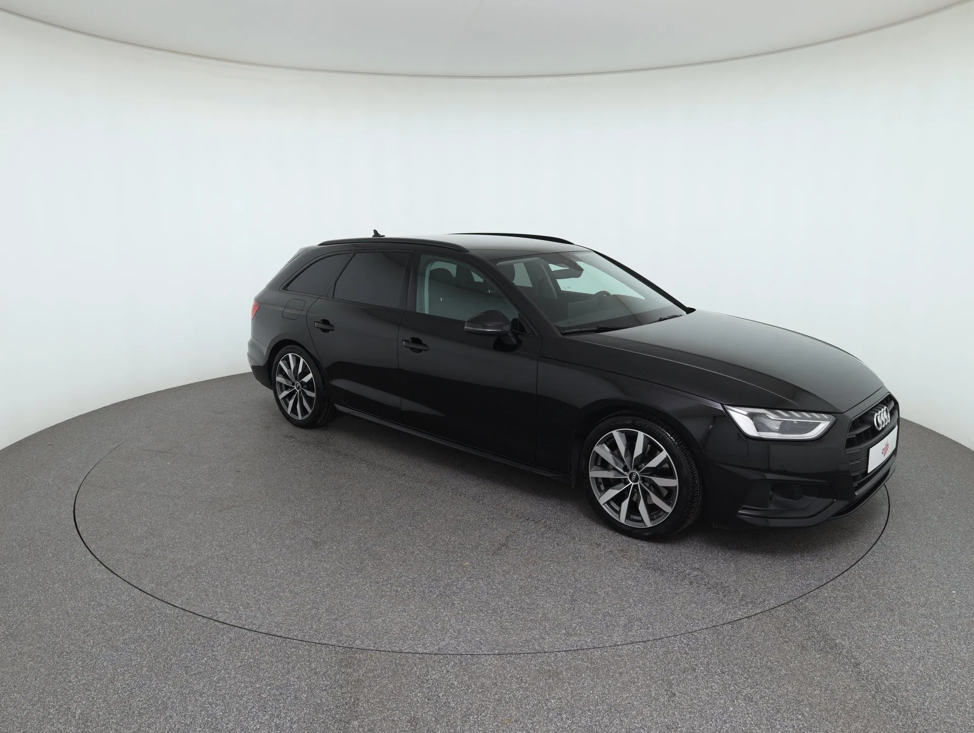 Audi A4 Avant 40 2.0 TDI advanced | Bild 4 von 31