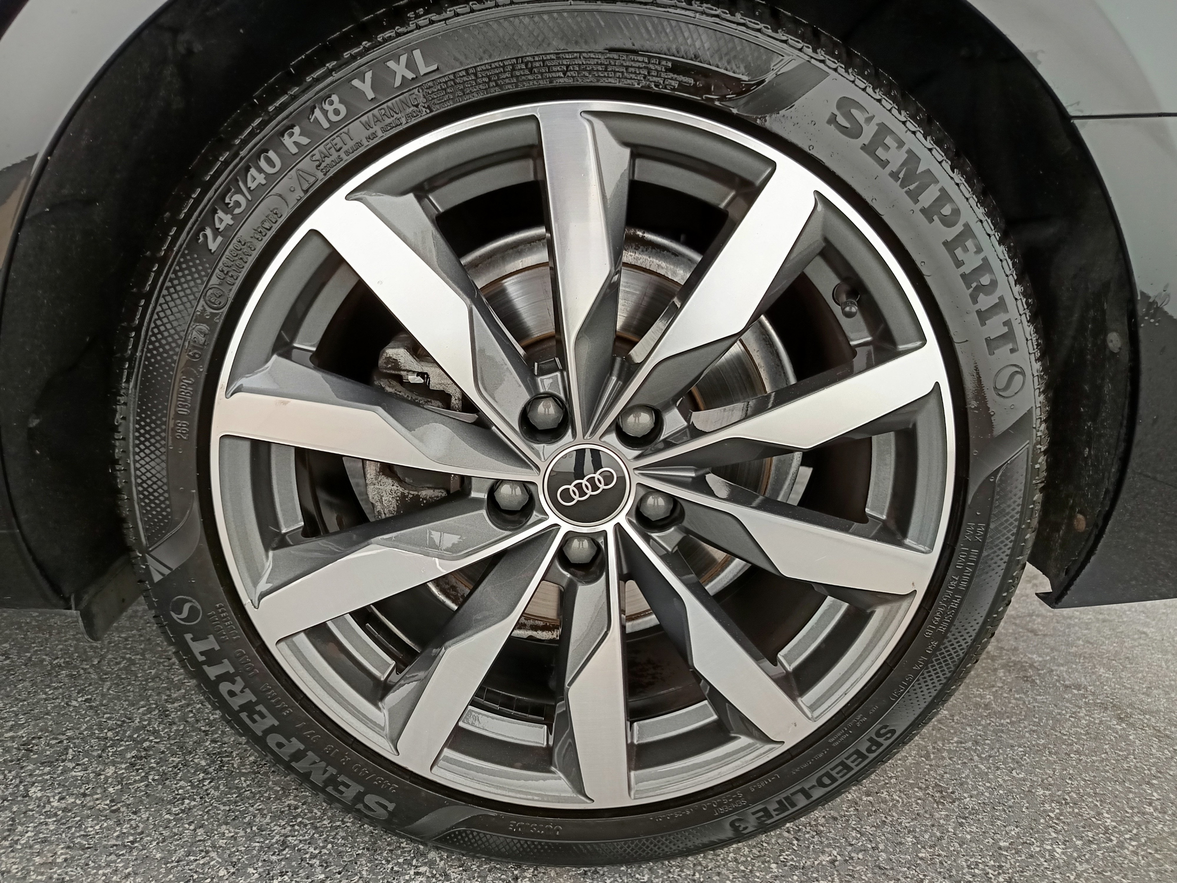 Audi A4 Avant 40 2.0 TDI advanced | Bild 10 von 31