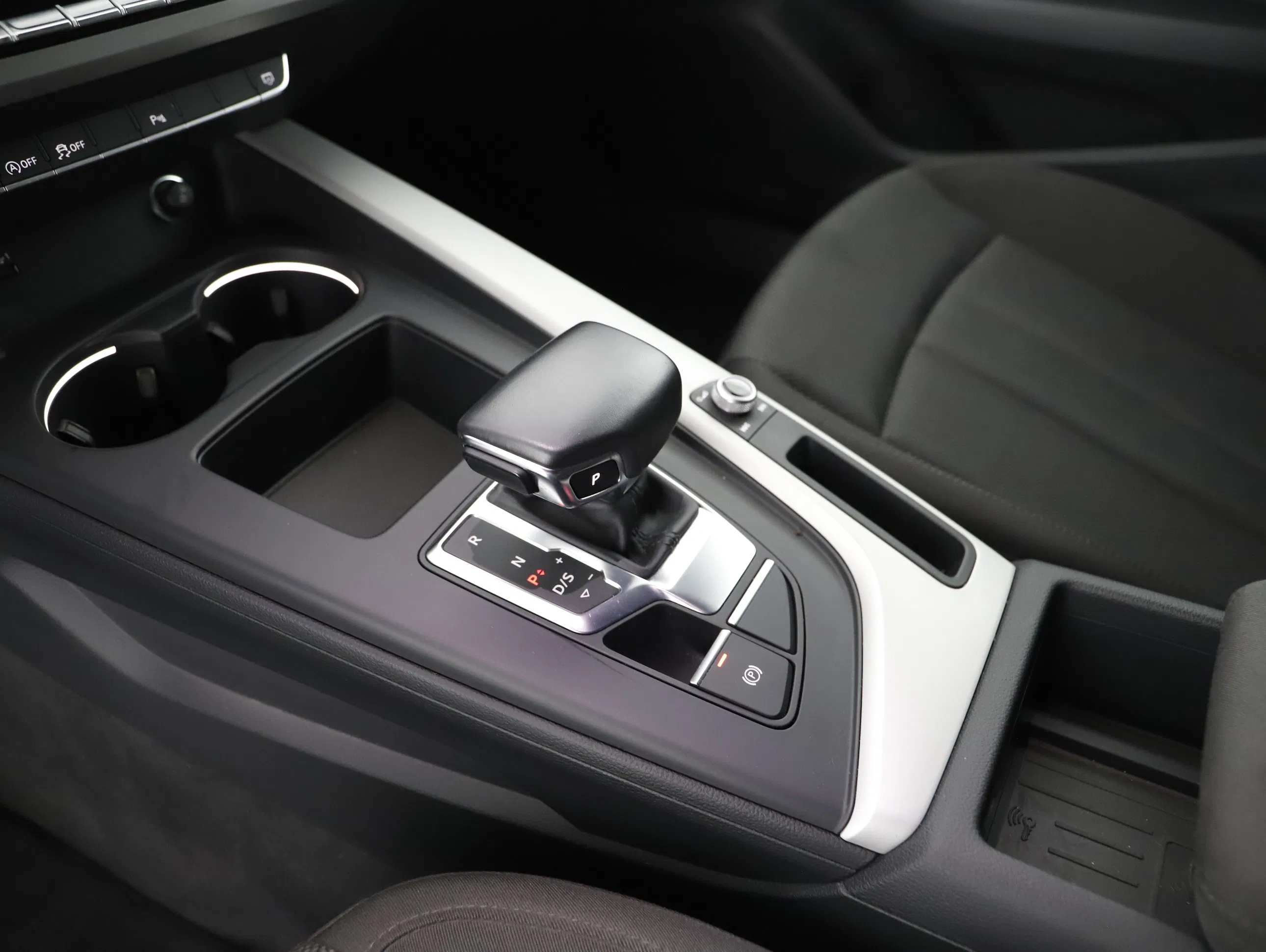 Audi A4 Avant 50 3.0 TDI quattro S-Line | Bild 19 von 31