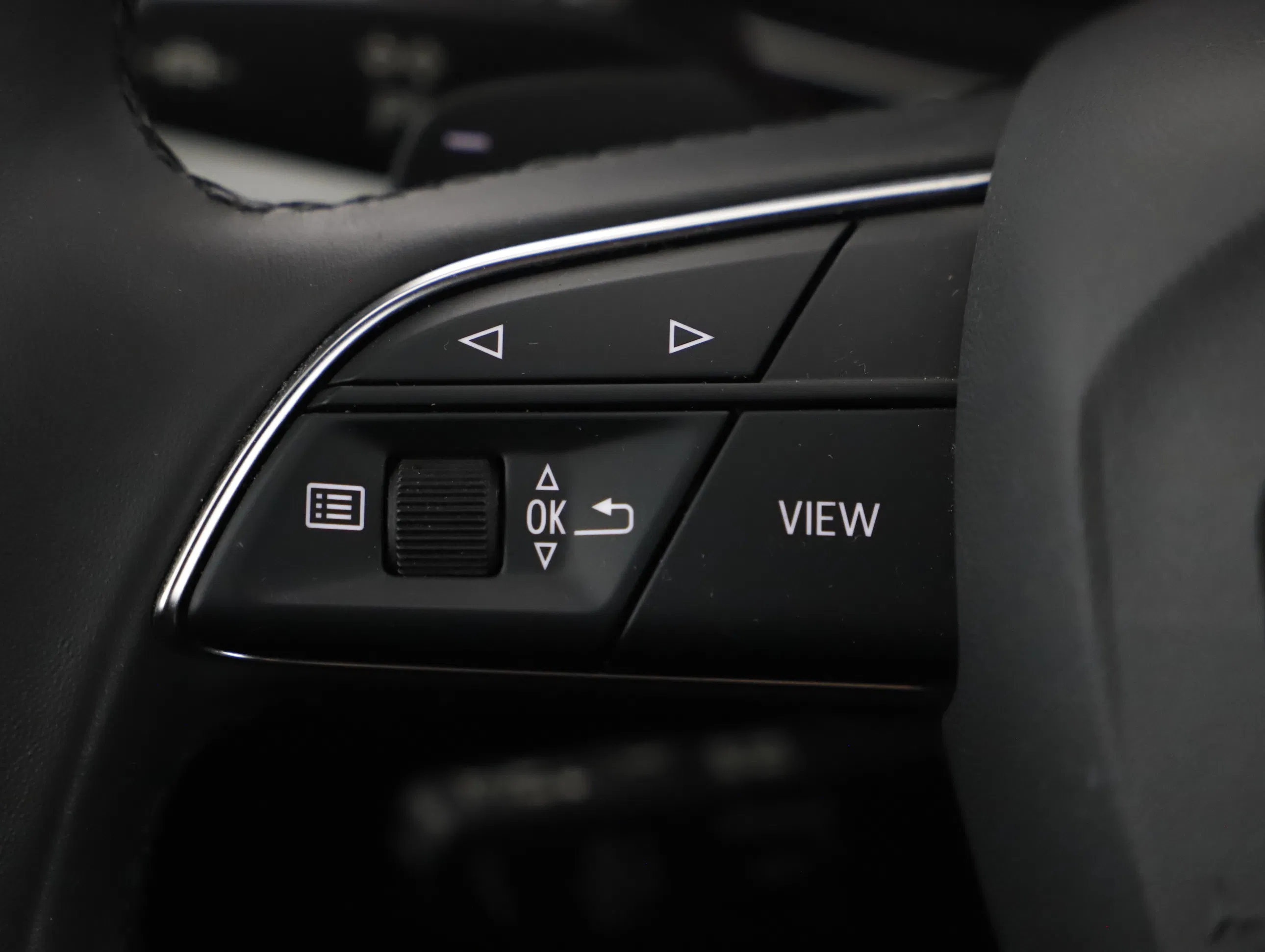 Audi A4 Avant 50 3.0 TDI quattro S-Line | Bild 23 von 31