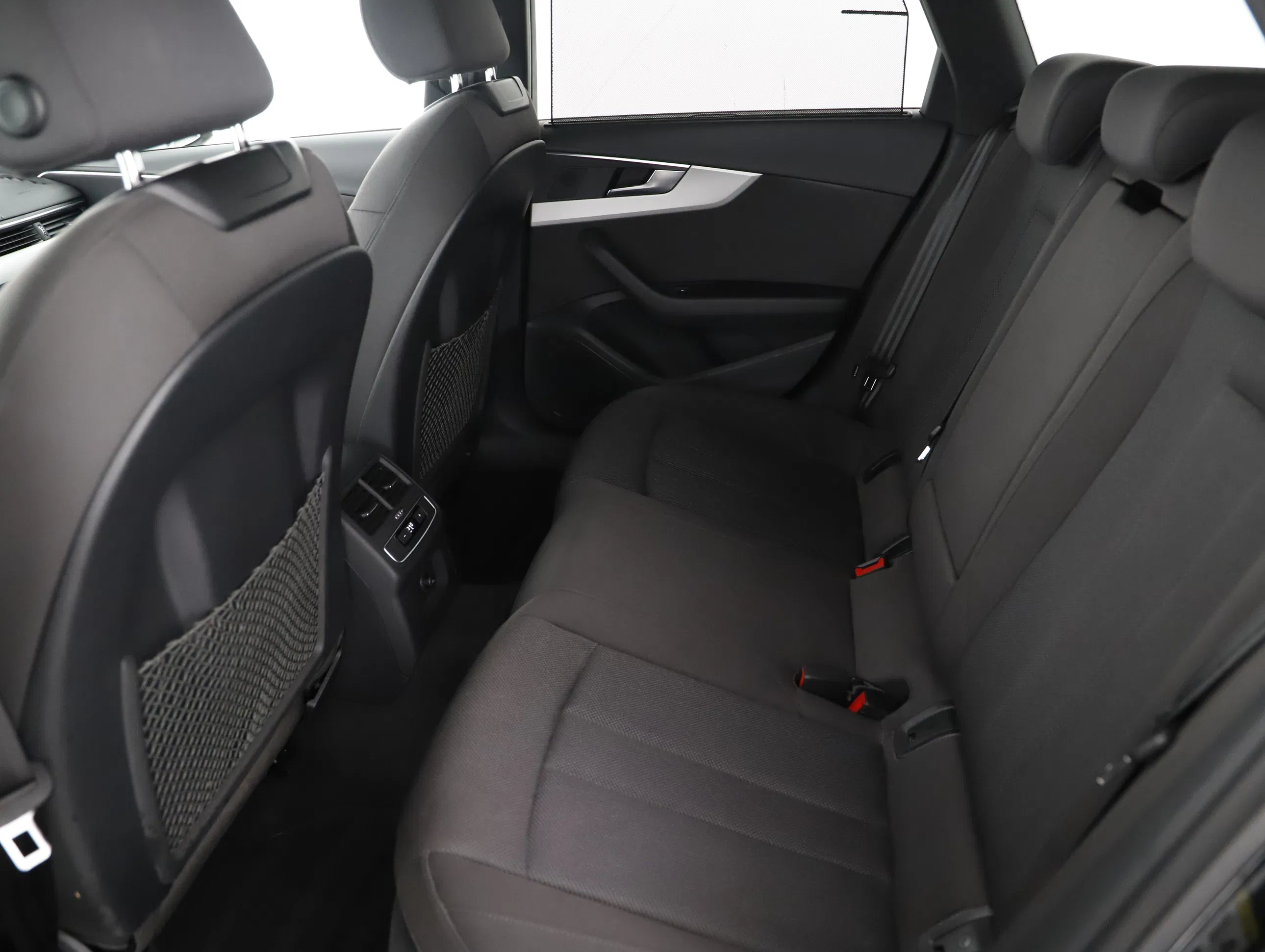 Audi A4 Avant 50 3.0 TDI quattro S-Line | Bild 10 von 31