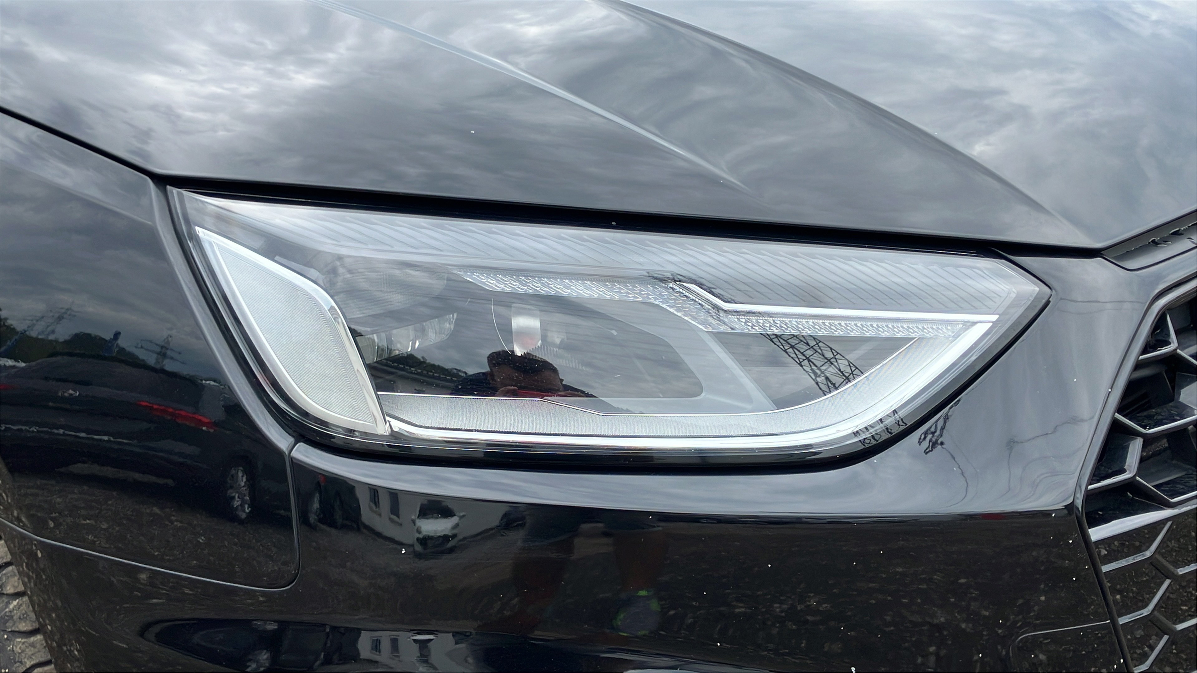 Audi A4 Avant 40 2.0 TDI quattro S-Line | Bild 7 von 7