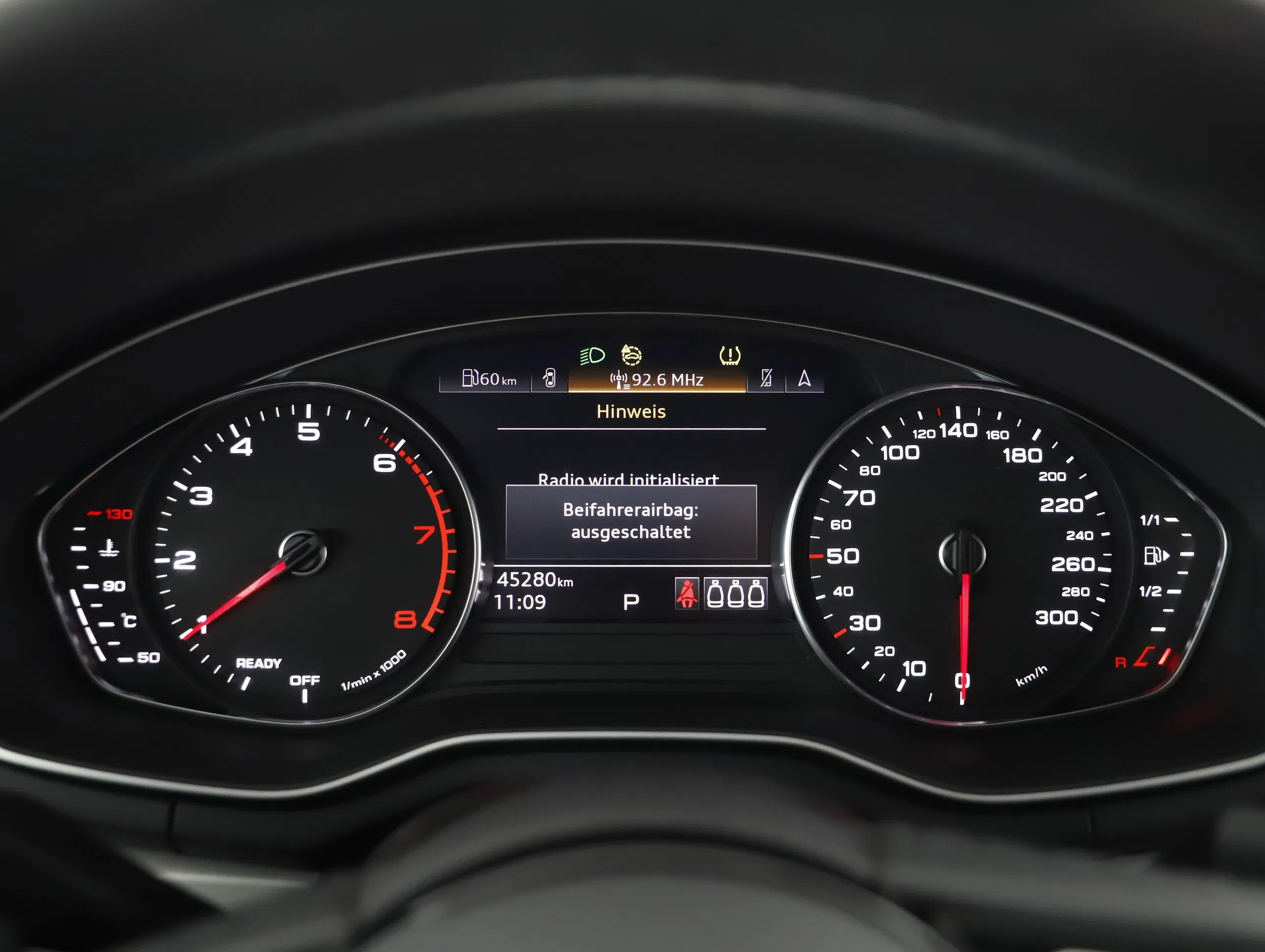 Audi A4 Avant 35 2.0 TFSI | Bild 9 von 19