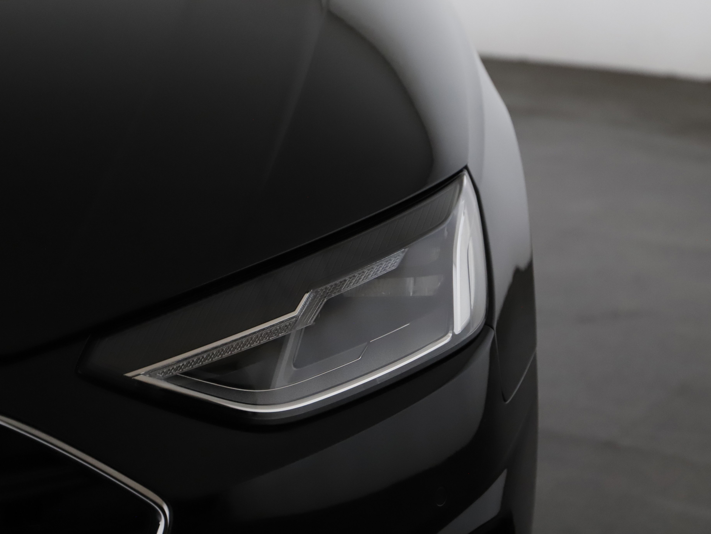 Audi A4 Avant 35 2.0 TFSI | Bild 19 von 19