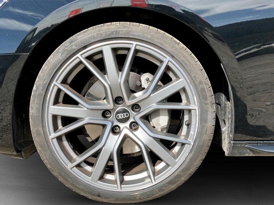 Audi A4 Avant 40 2.0 TDI quattro S-Line | Bild 7 von 25