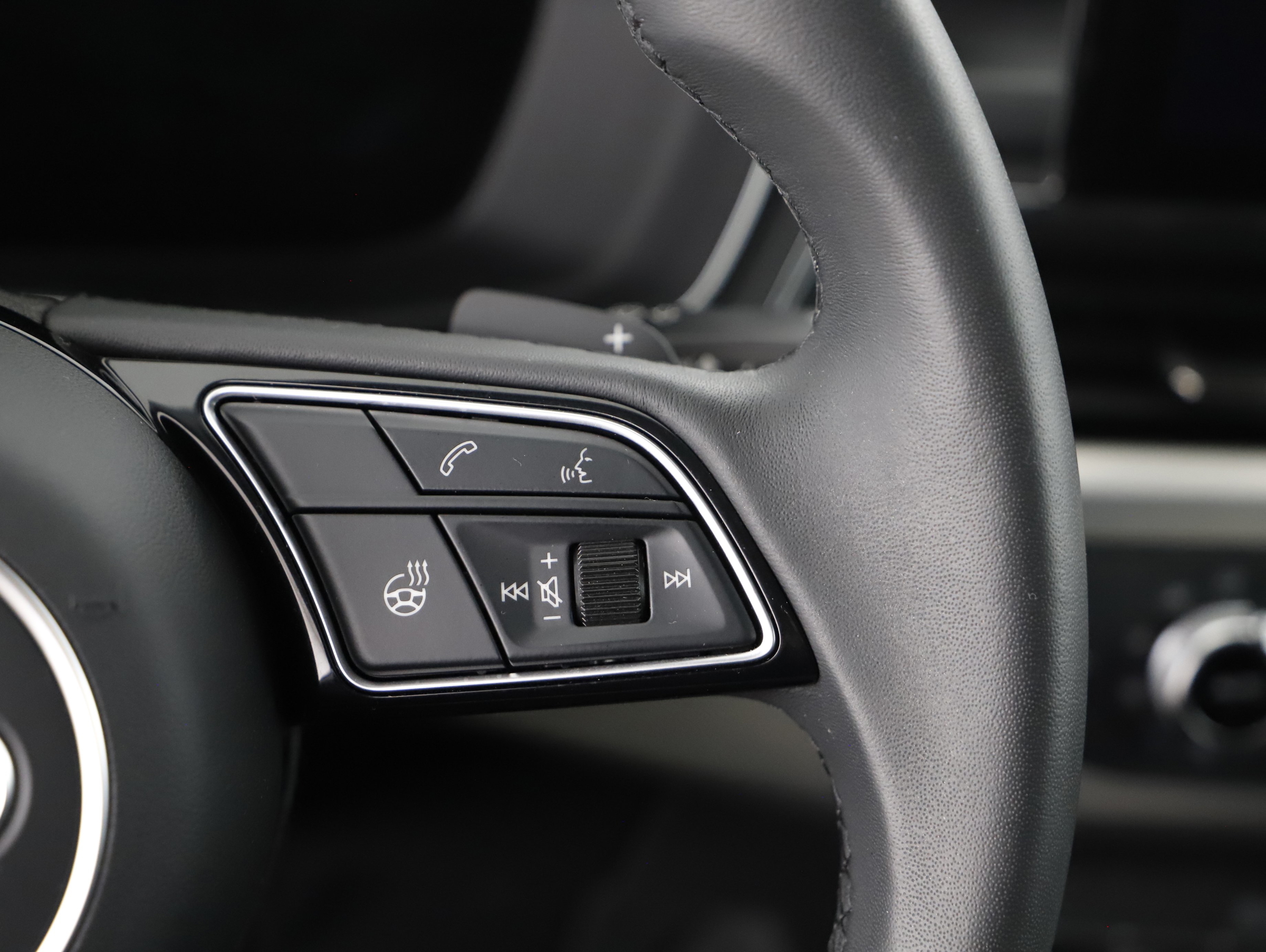 Audi A4 Avant 35 TDI adv. Aut. | Bild 12 von 21