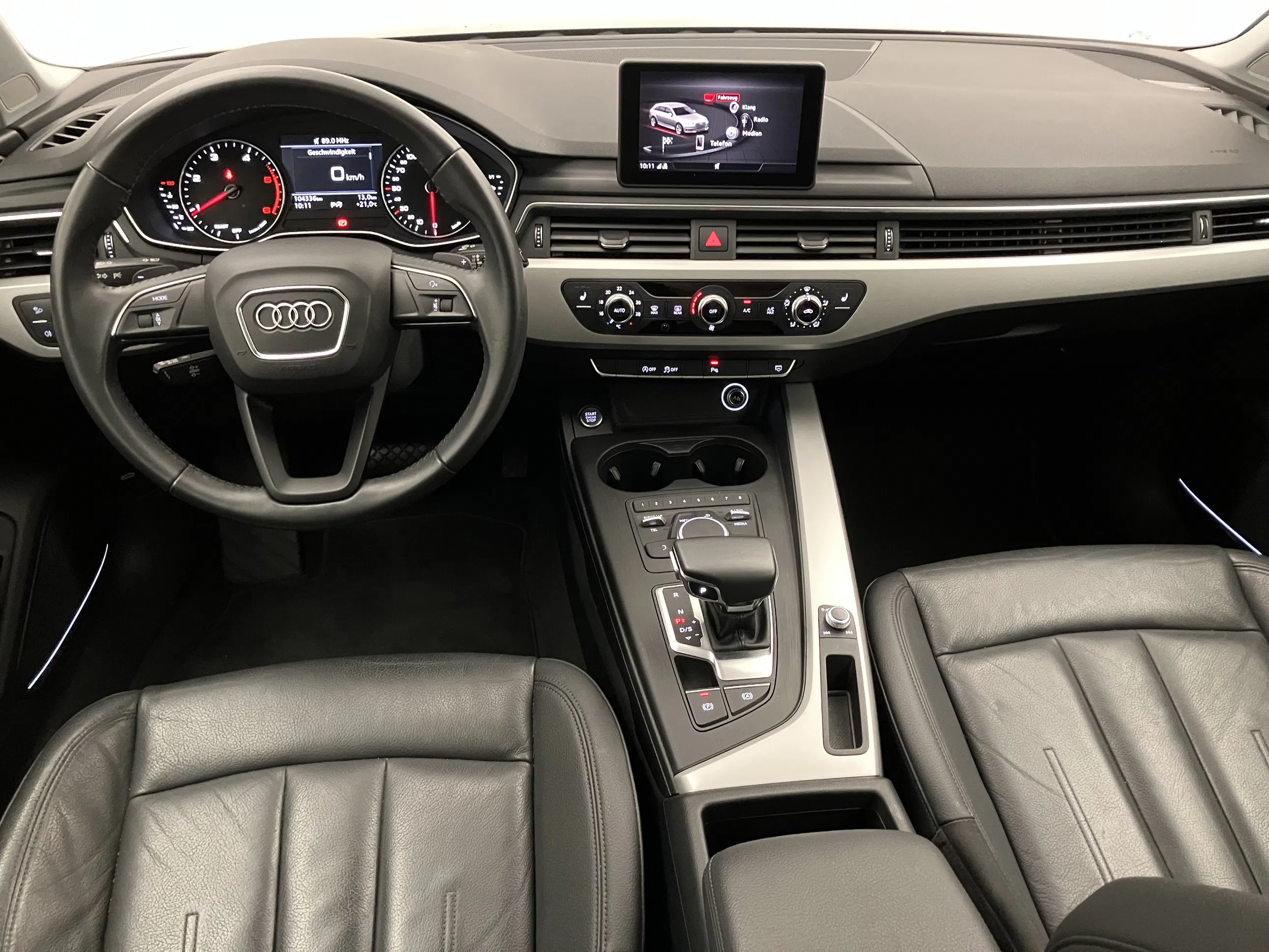 Audi A4 Avant 35 TDI | Bild 13 von 30