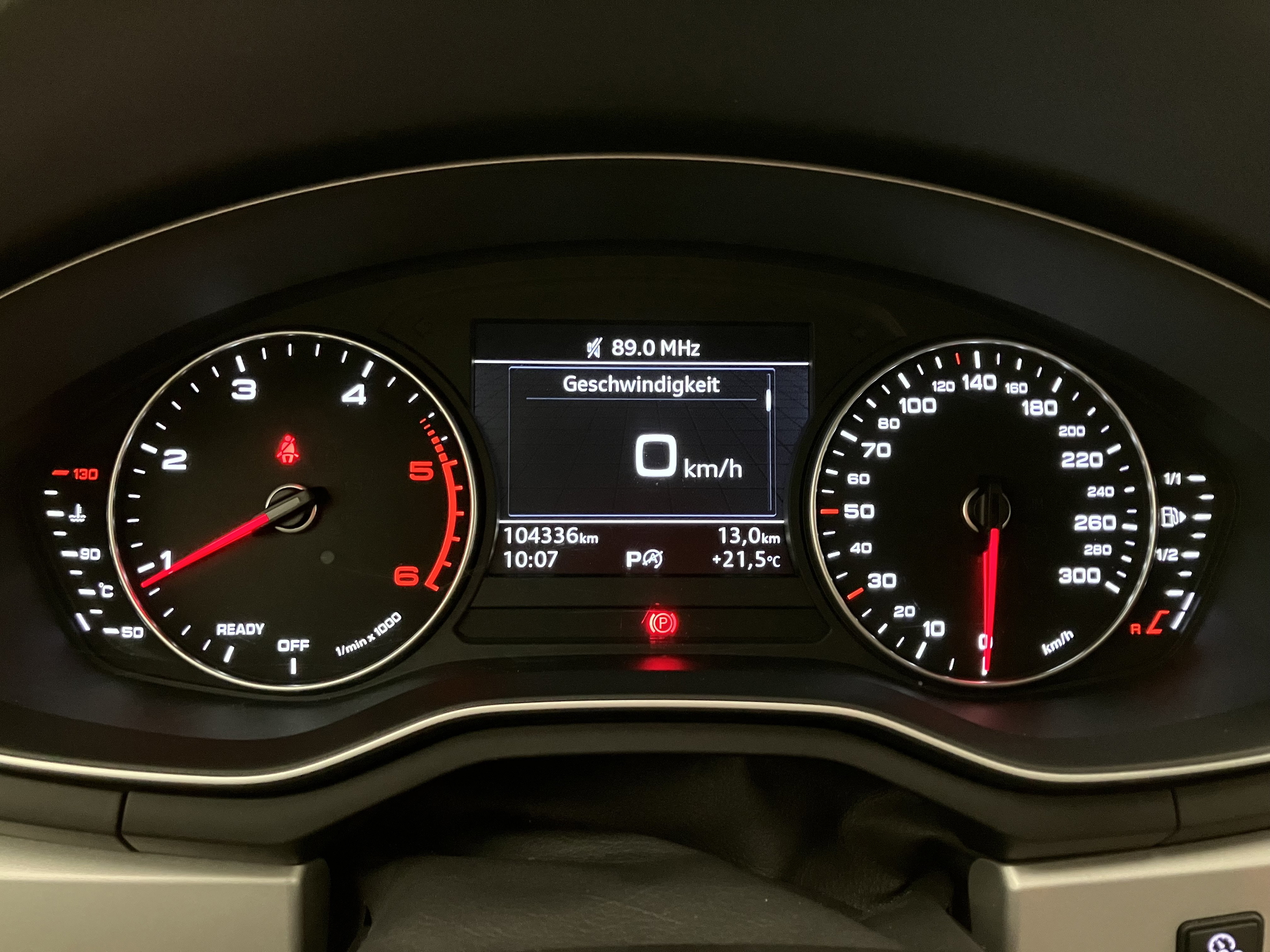 Audi A4 Avant 35 TDI | Bild 15 von 30