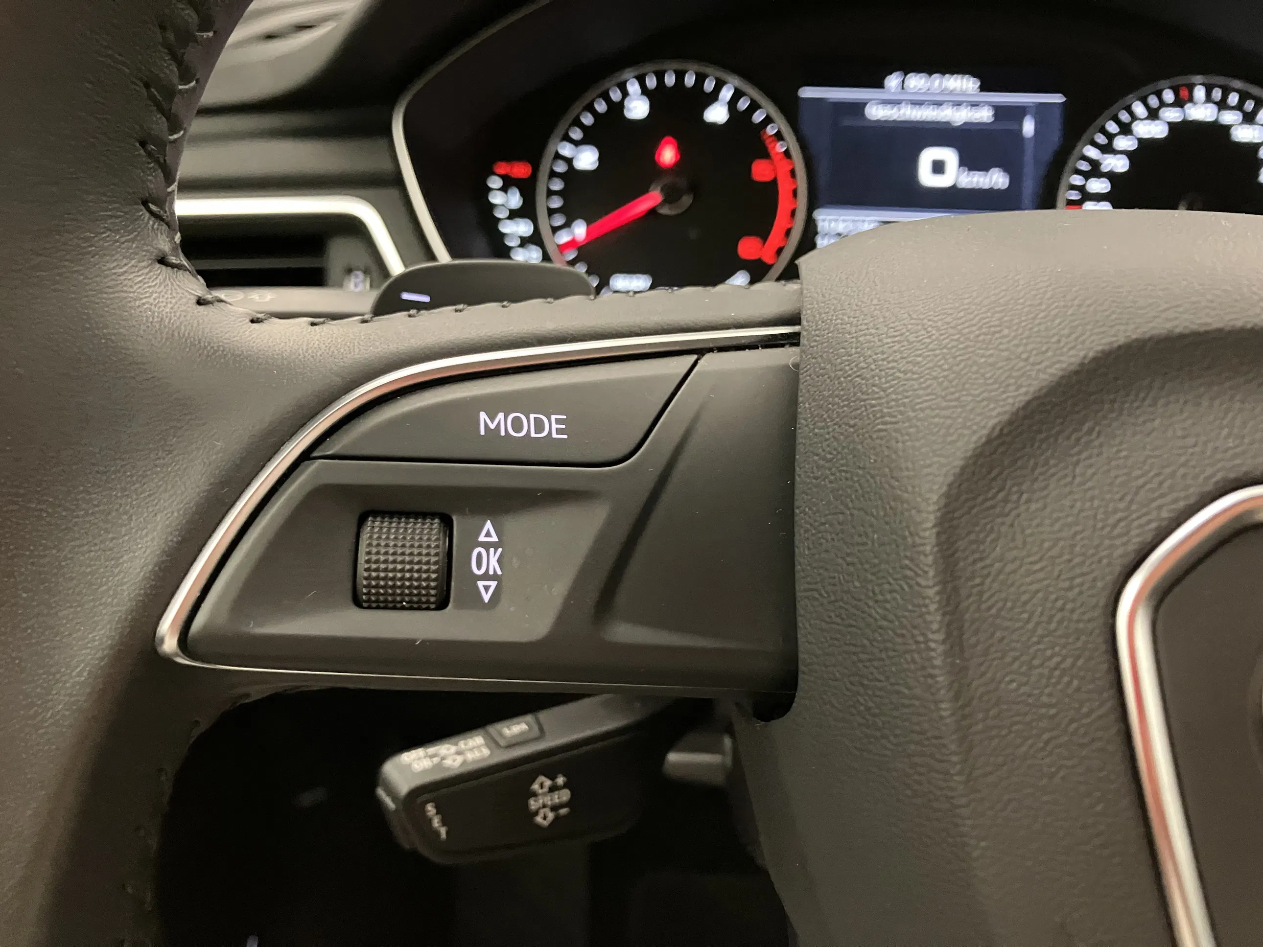 Audi A4 Avant 35 TDI | Bild 16 von 30