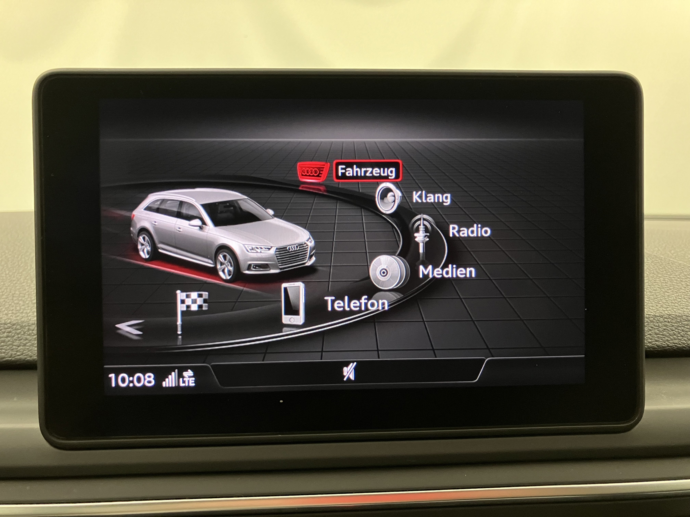 Audi A4 Avant 35 TDI | Bild 19 von 30