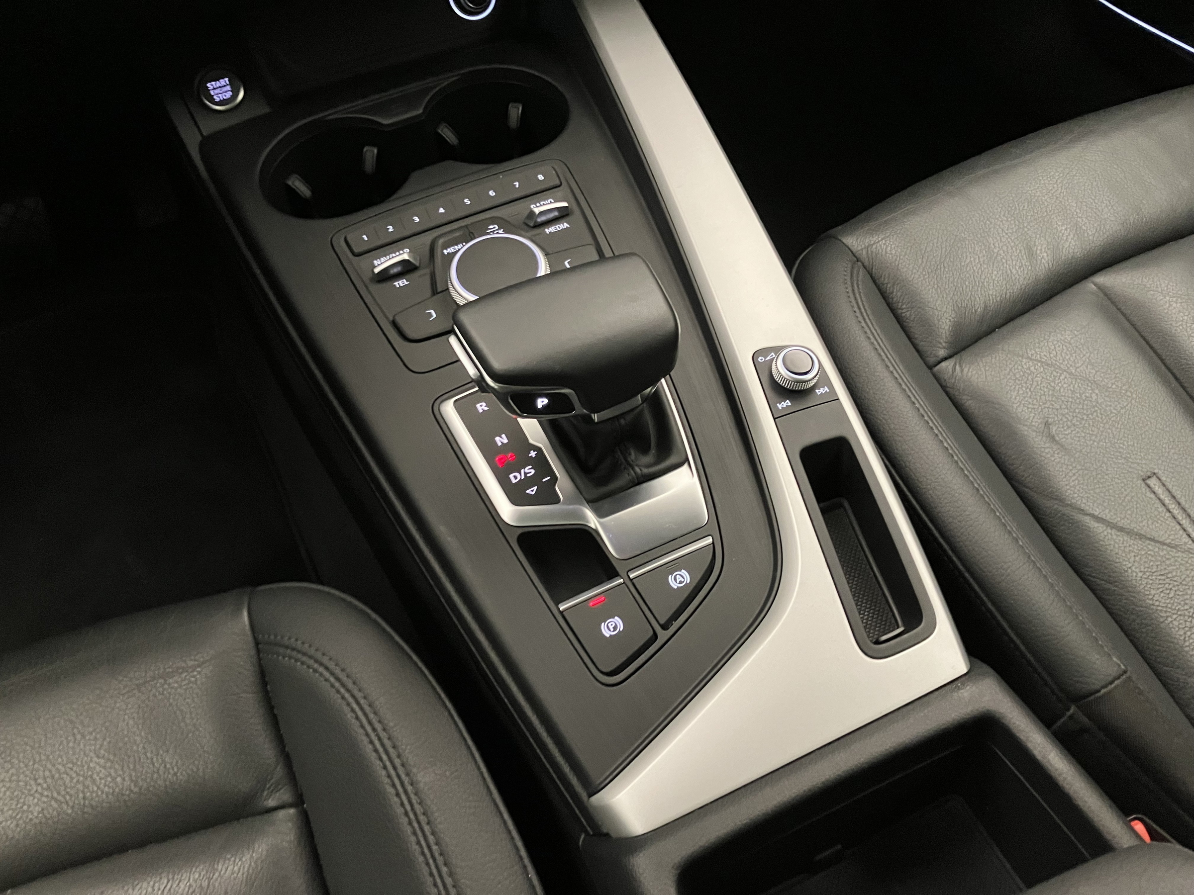 Audi A4 Avant 35 TDI | Bild 25 von 30