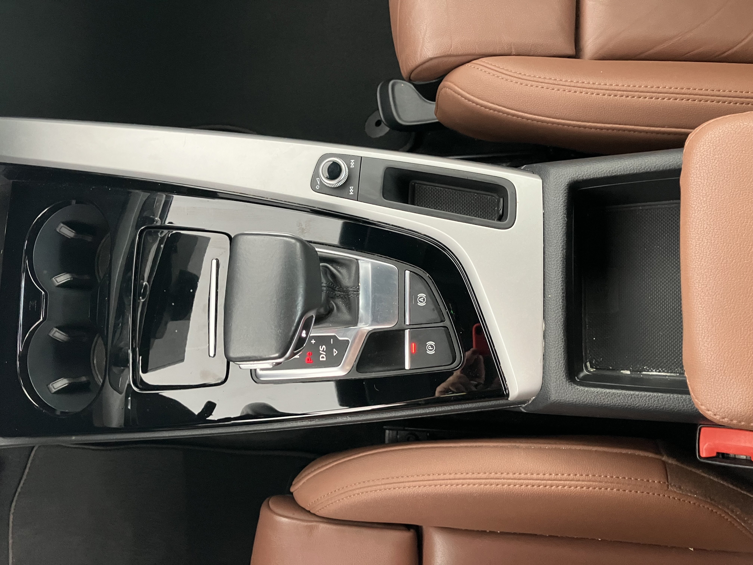 Audi A4 35 2.0 TFSI S-Line | Bild 13 von 31