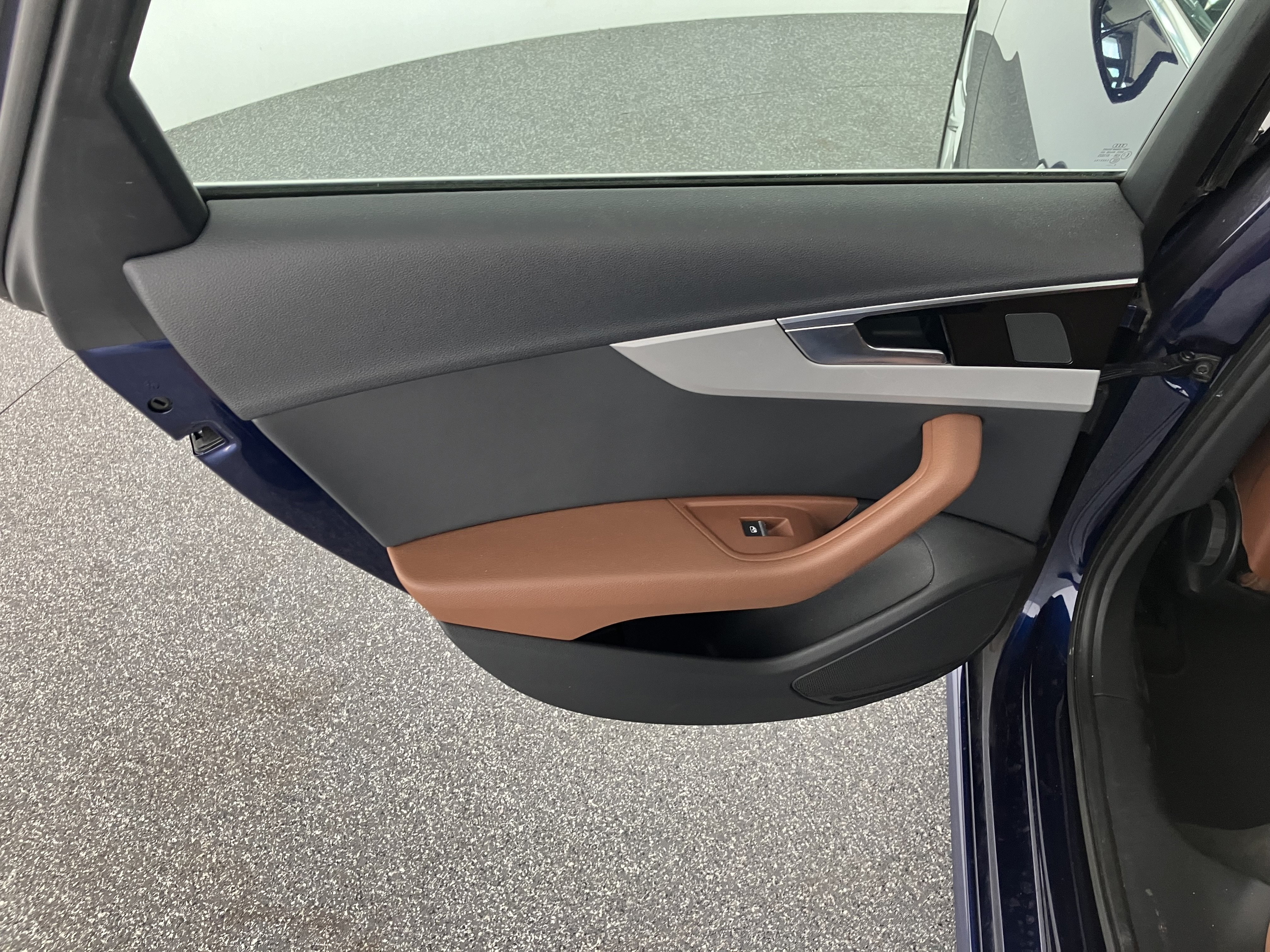 Audi A4 35 2.0 TFSI S-Line | Bild 20 von 31