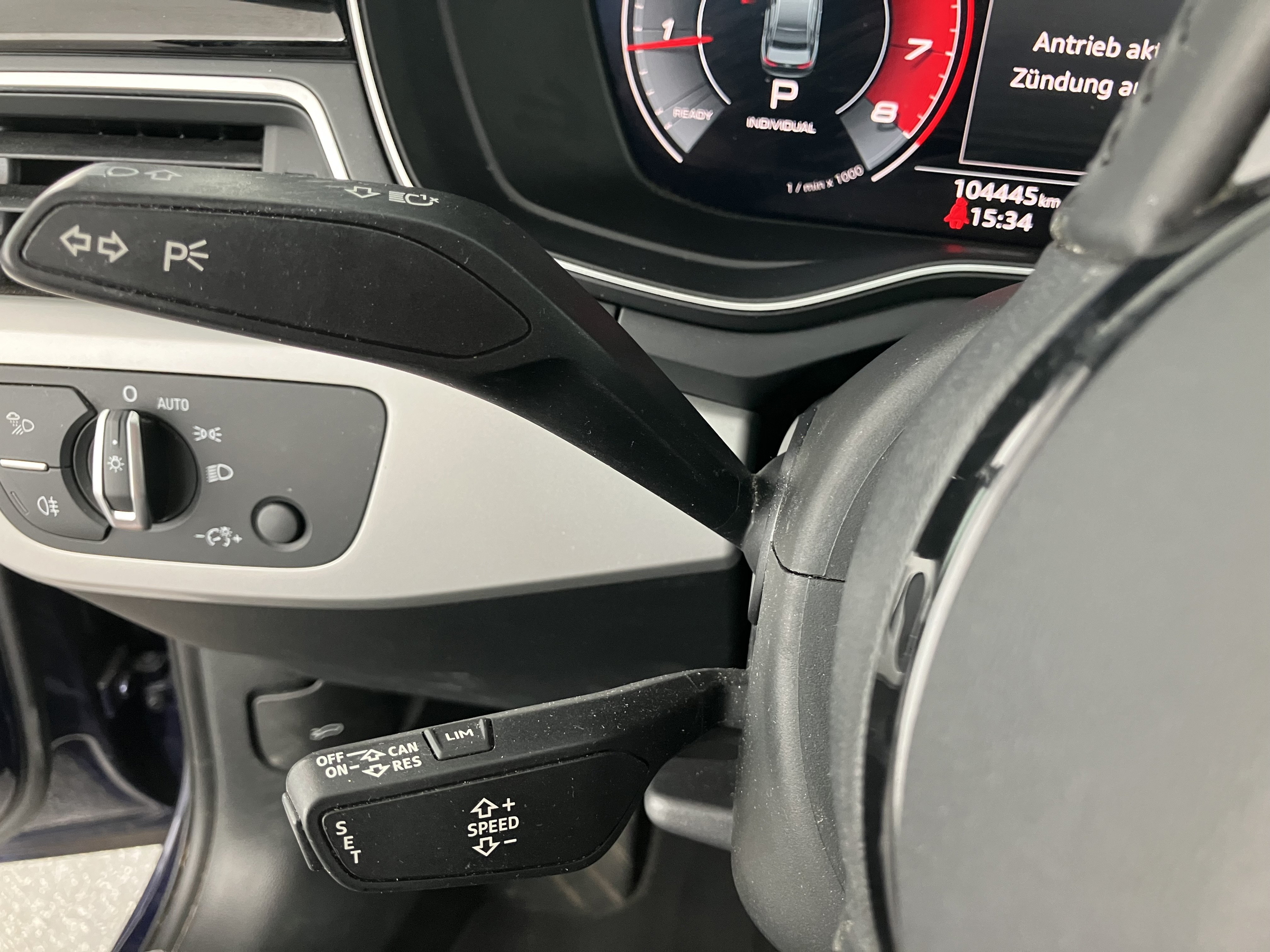 Audi A4 35 2.0 TFSI S-Line | Bild 24 von 31