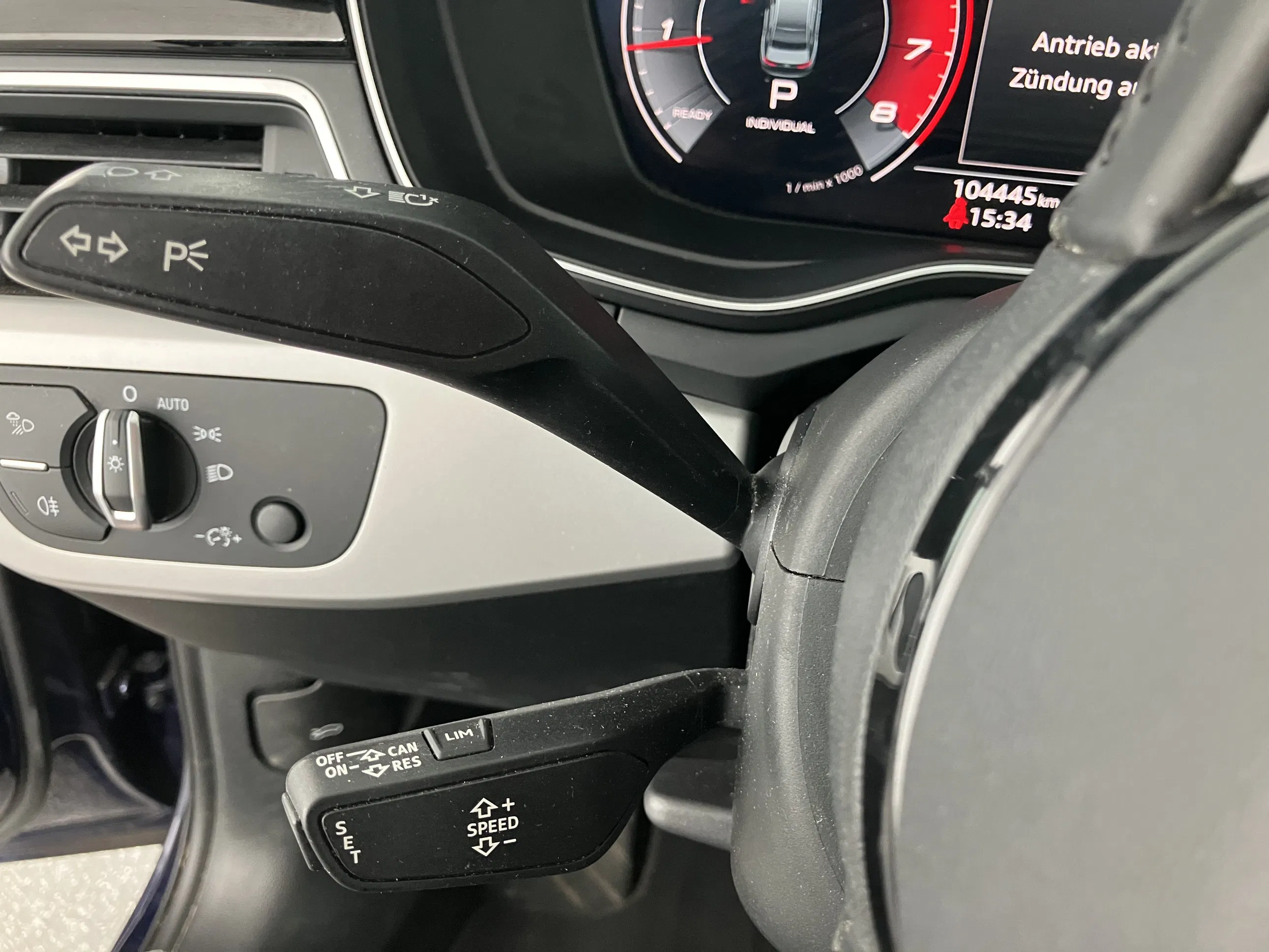 Audi A4 35 2.0 TFSI S-Line | Bild 24 von 31