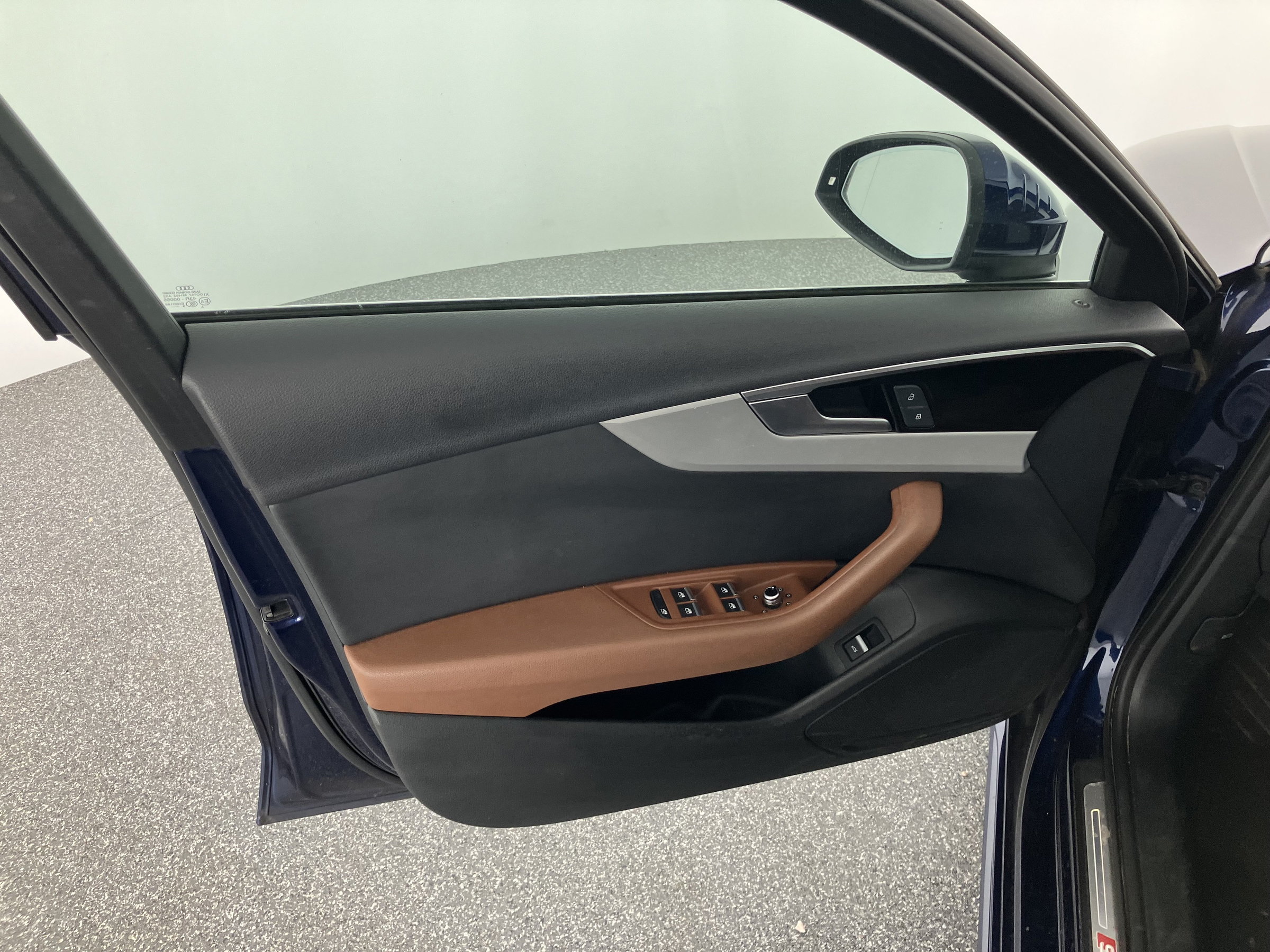 Audi A4 35 2.0 TFSI S-Line | Bild 4 von 31