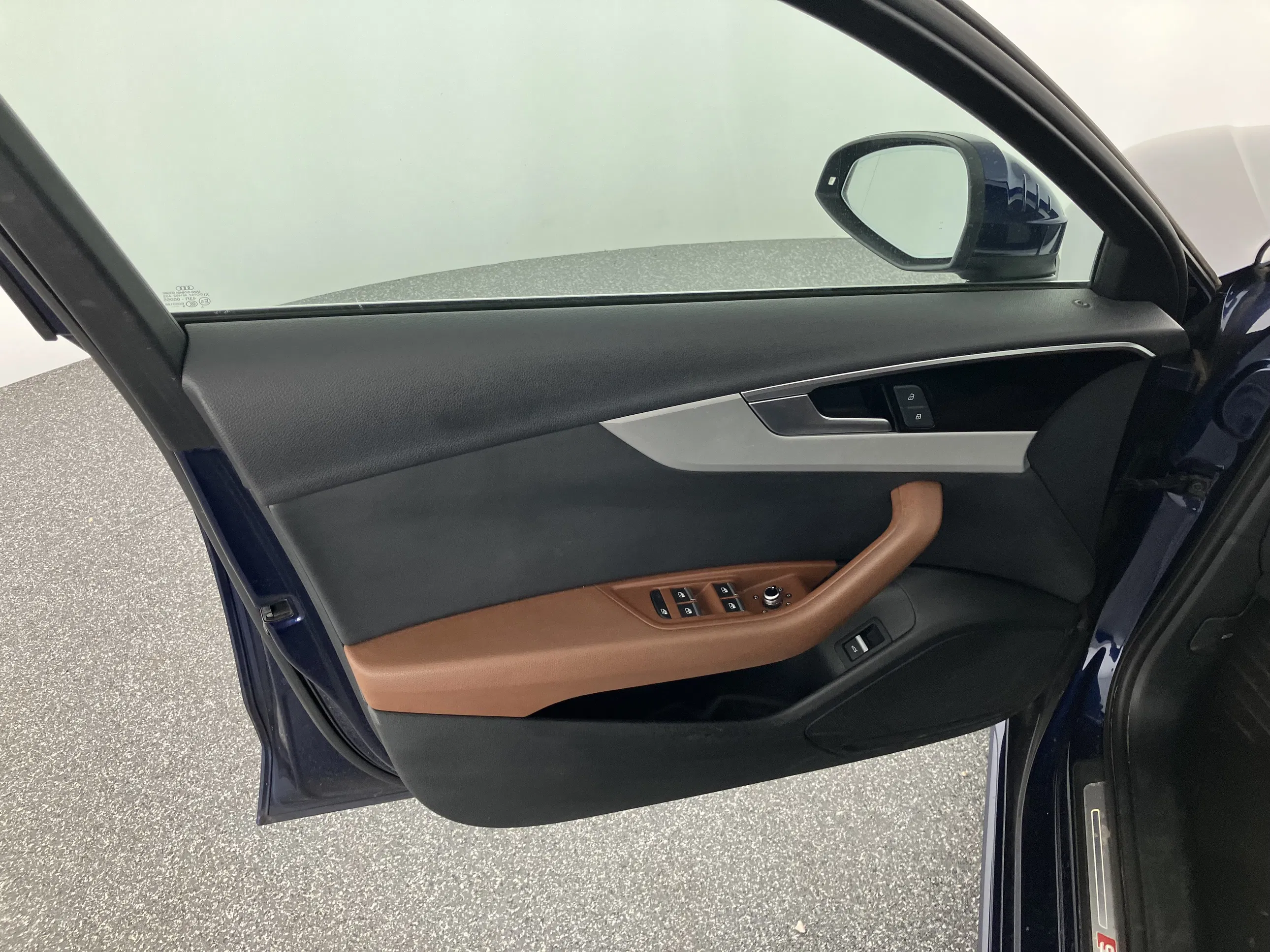 Audi A4 35 2.0 TFSI S-Line | Bild 4 von 31