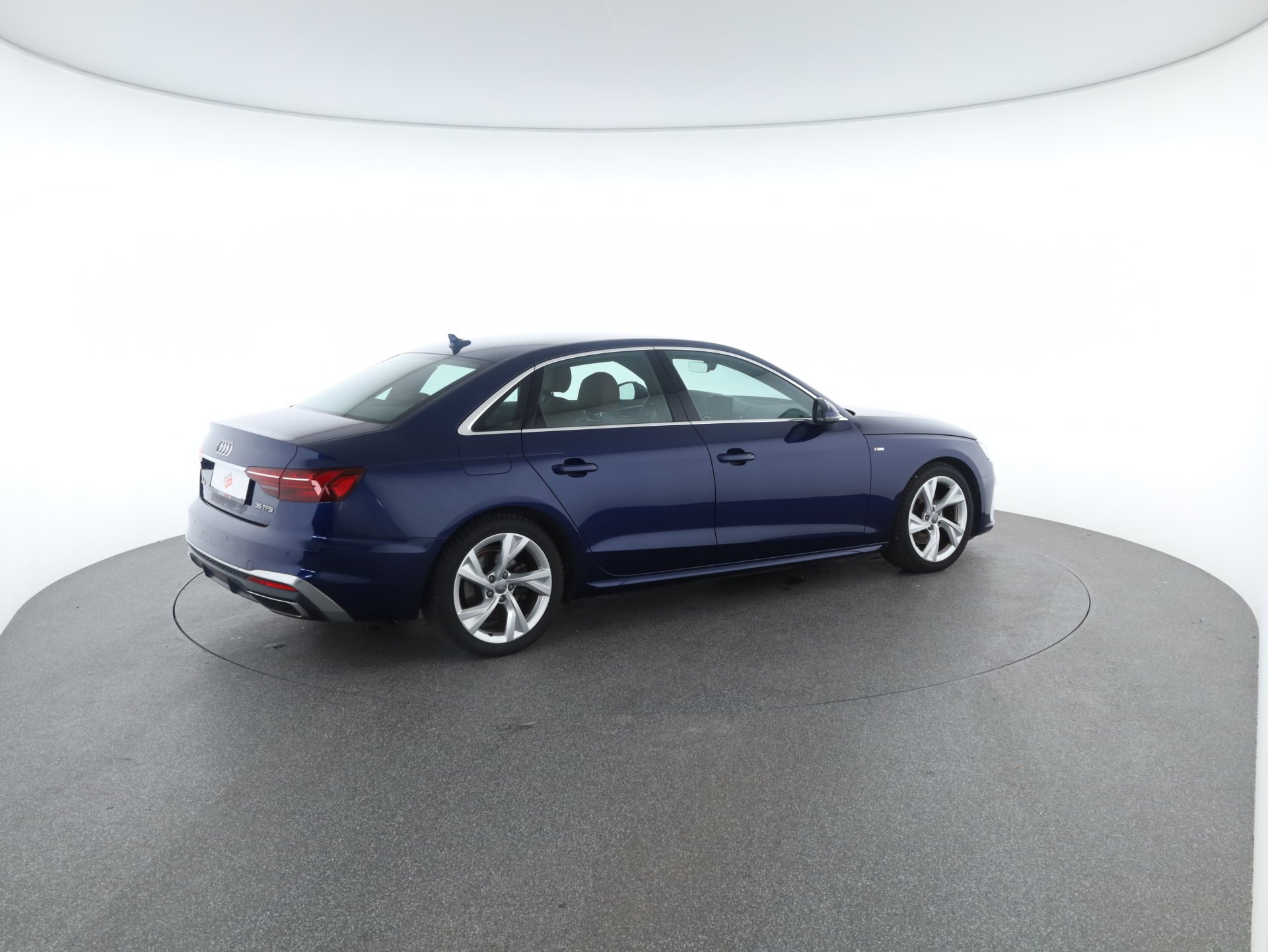 Audi A4 35 2.0 TFSI S-Line | Bild 30 von 31