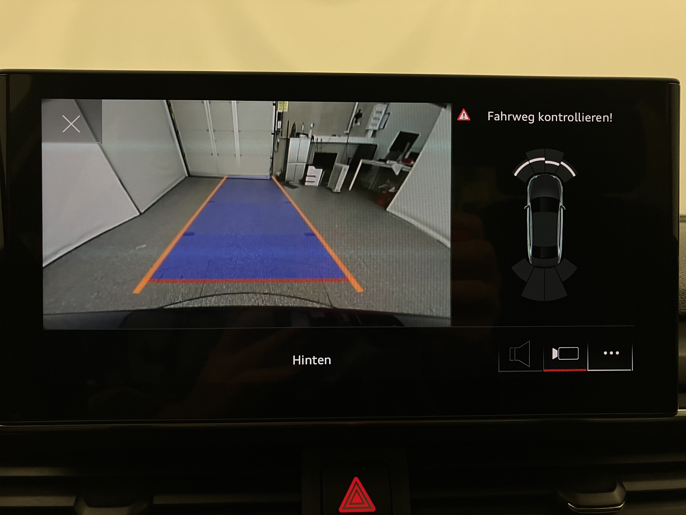 Audi A4 40 2.0 TFSI advanced | Bild 21 von 26