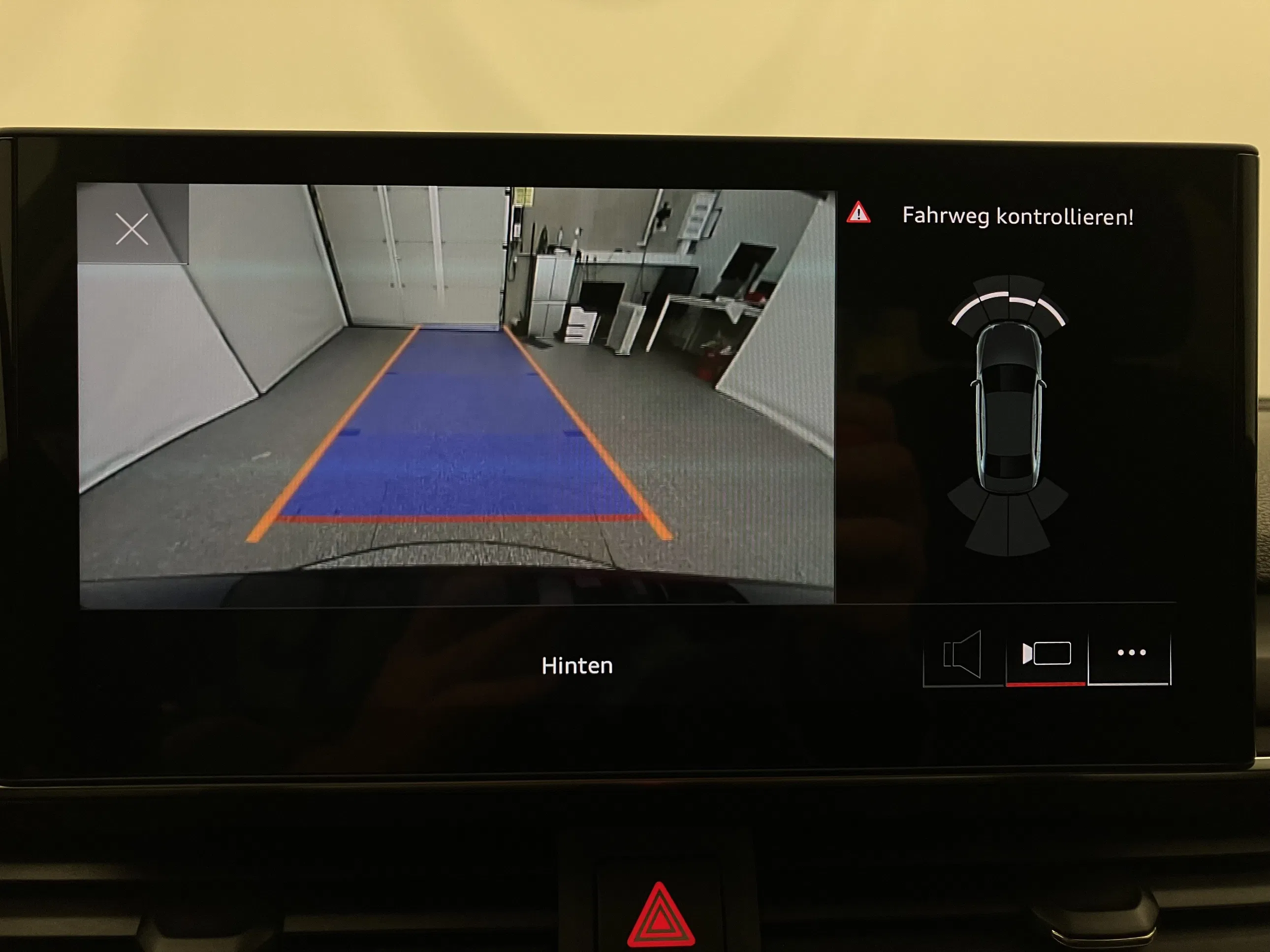 Audi A4 40 2.0 TFSI advanced | Bild 21 von 26