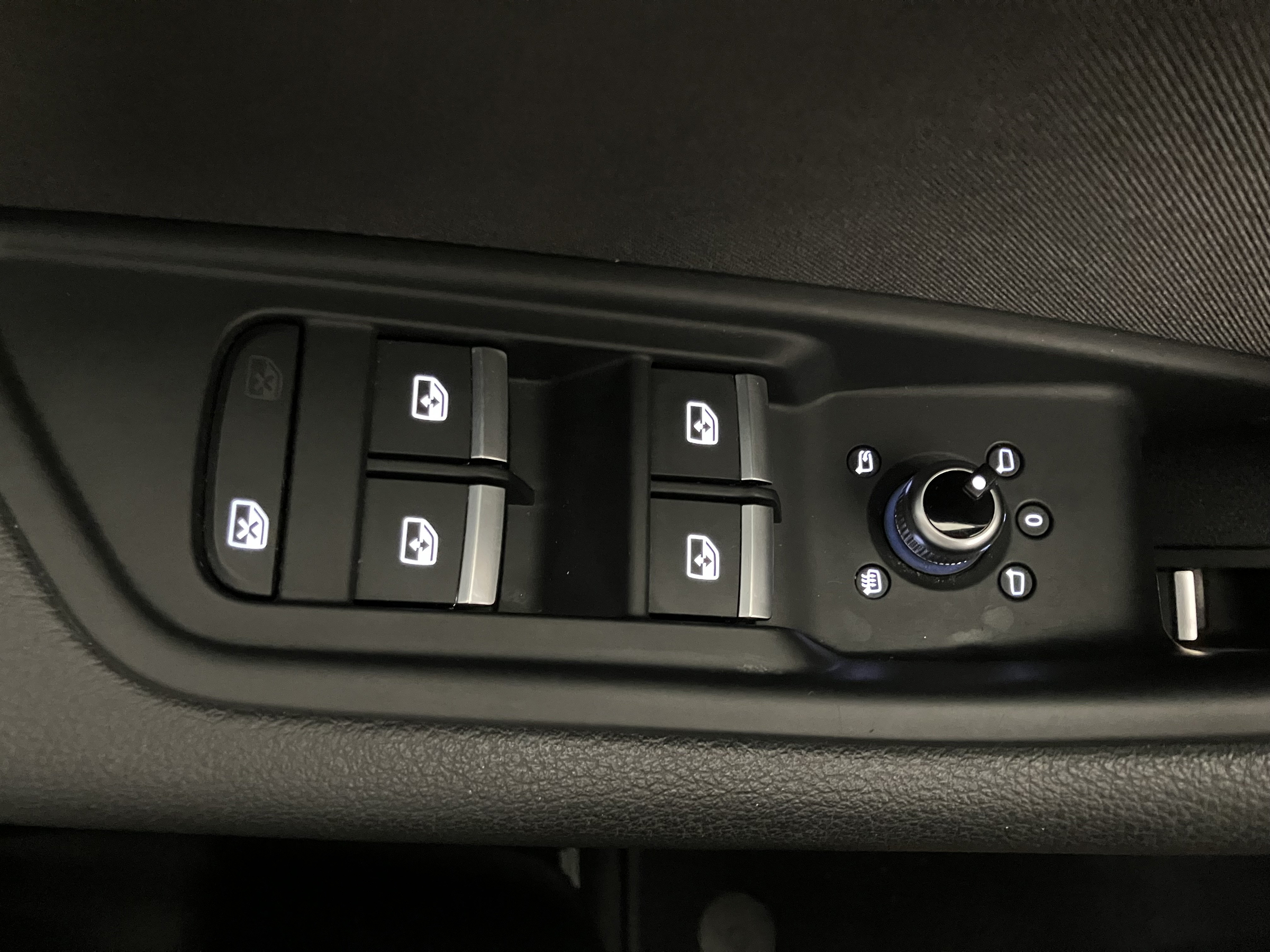 Audi A4 40 2.0 TFSI advanced | Bild 10 von 26