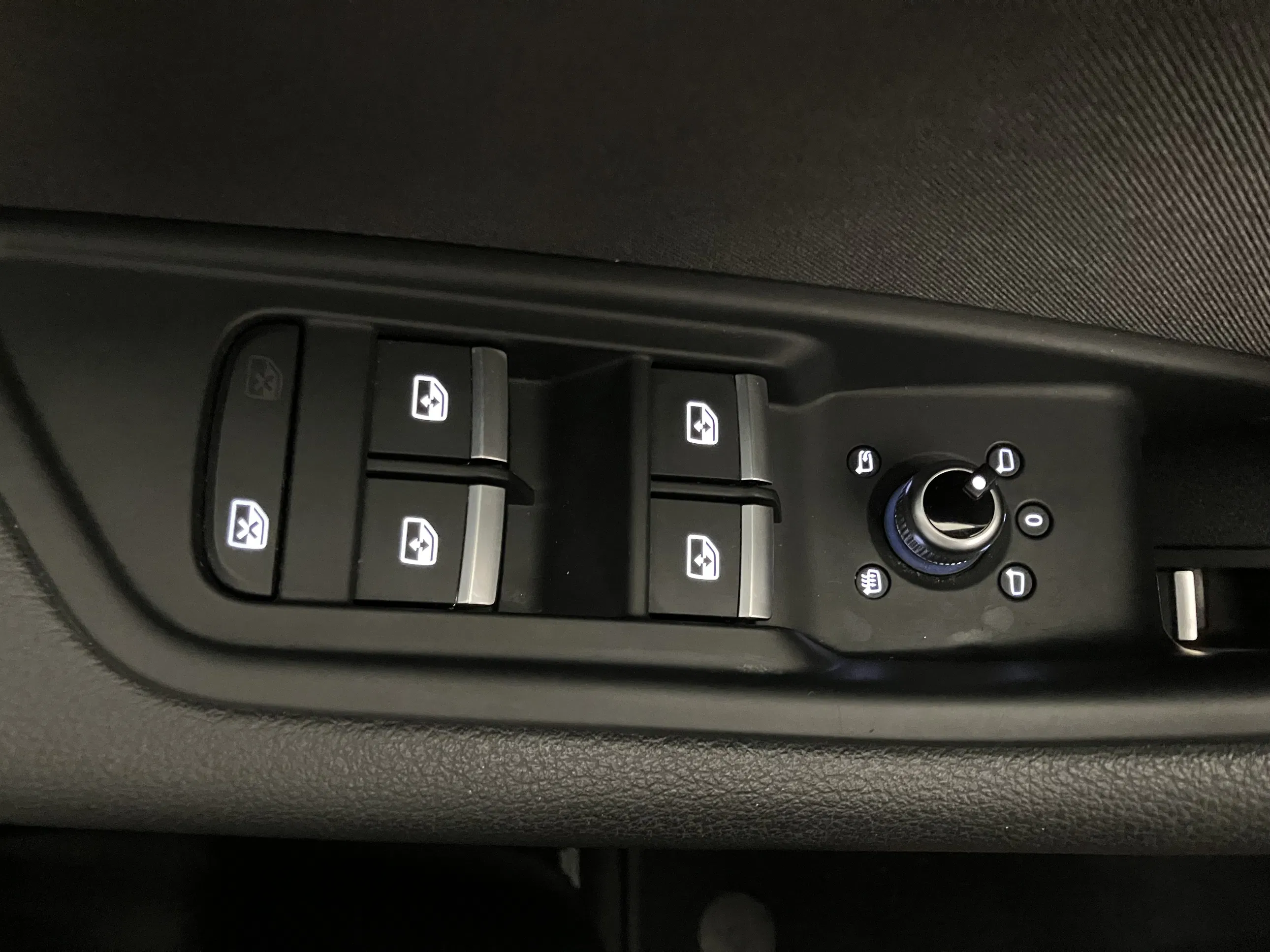 Audi A4 40 2.0 TFSI advanced | Bild 10 von 26