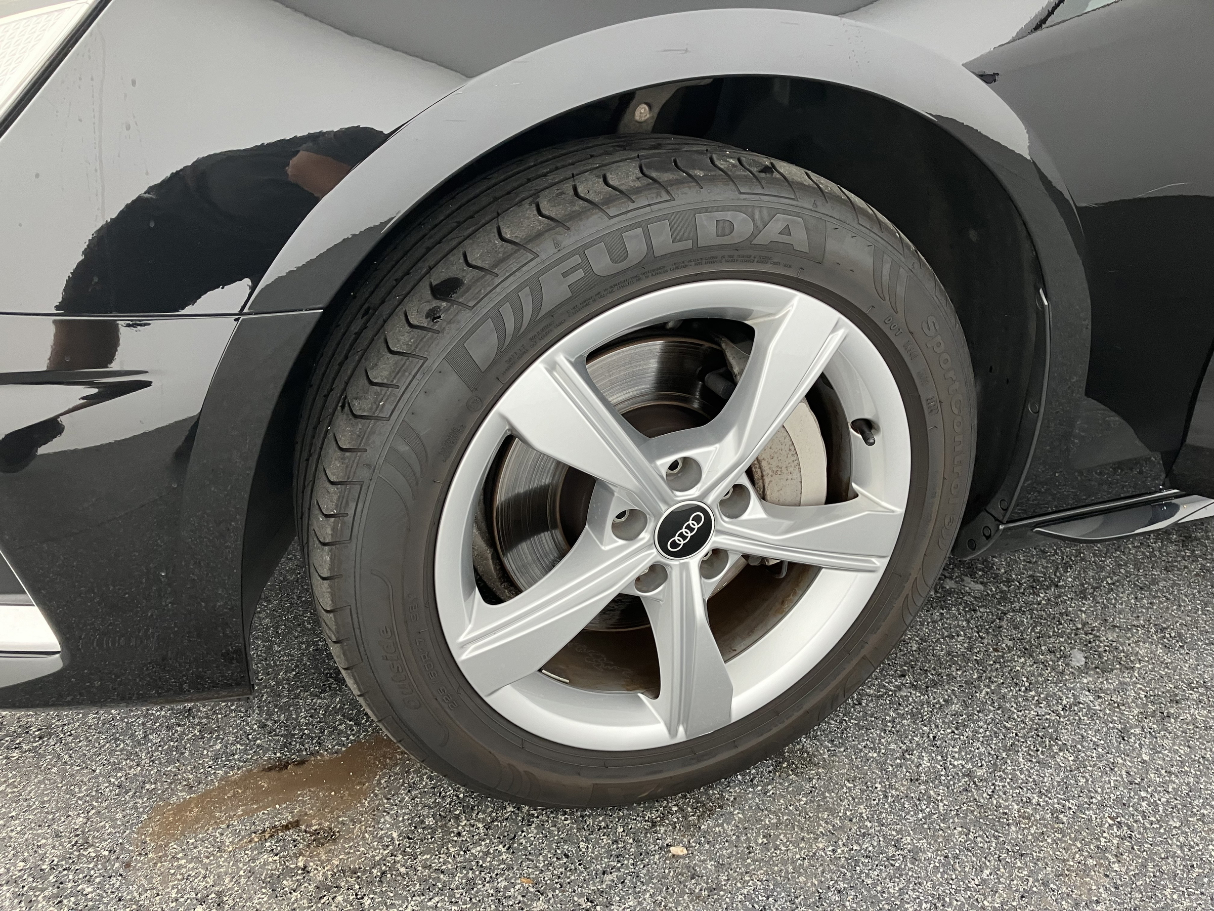 Audi A4 Avant 40 2.0 TDI quattro advanced | Bild 13 von 31