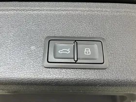 Audi A4 Avant 40 2.0 TDI quattro advanced | Thumbnail 16 von 31