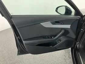 Audi A4 Avant 40 2.0 TDI quattro advanced | Thumbnail 4 von 31