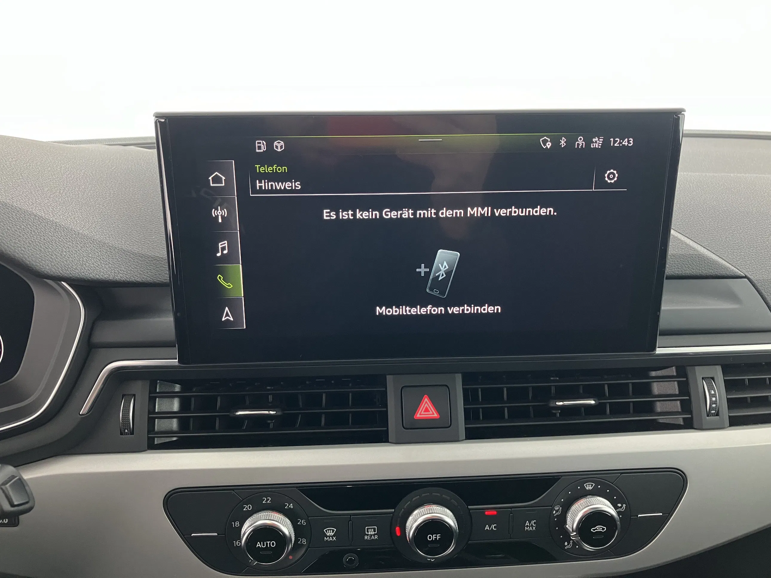 Audi A4 Avant 40 TFSI S line | Bild 12 von 31