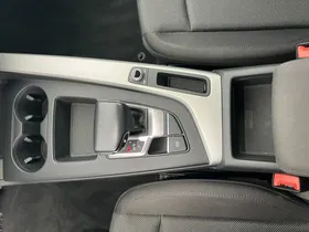 Audi A4 Avant 40 TFSI S line | Thumbnail 15 von 31