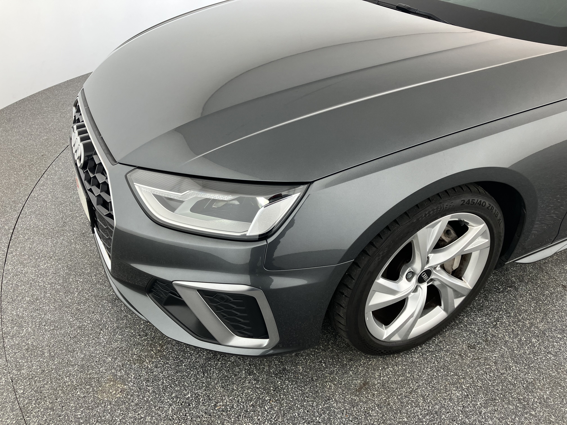 Audi A4 Avant 40 TFSI S line | Bild 21 von 31