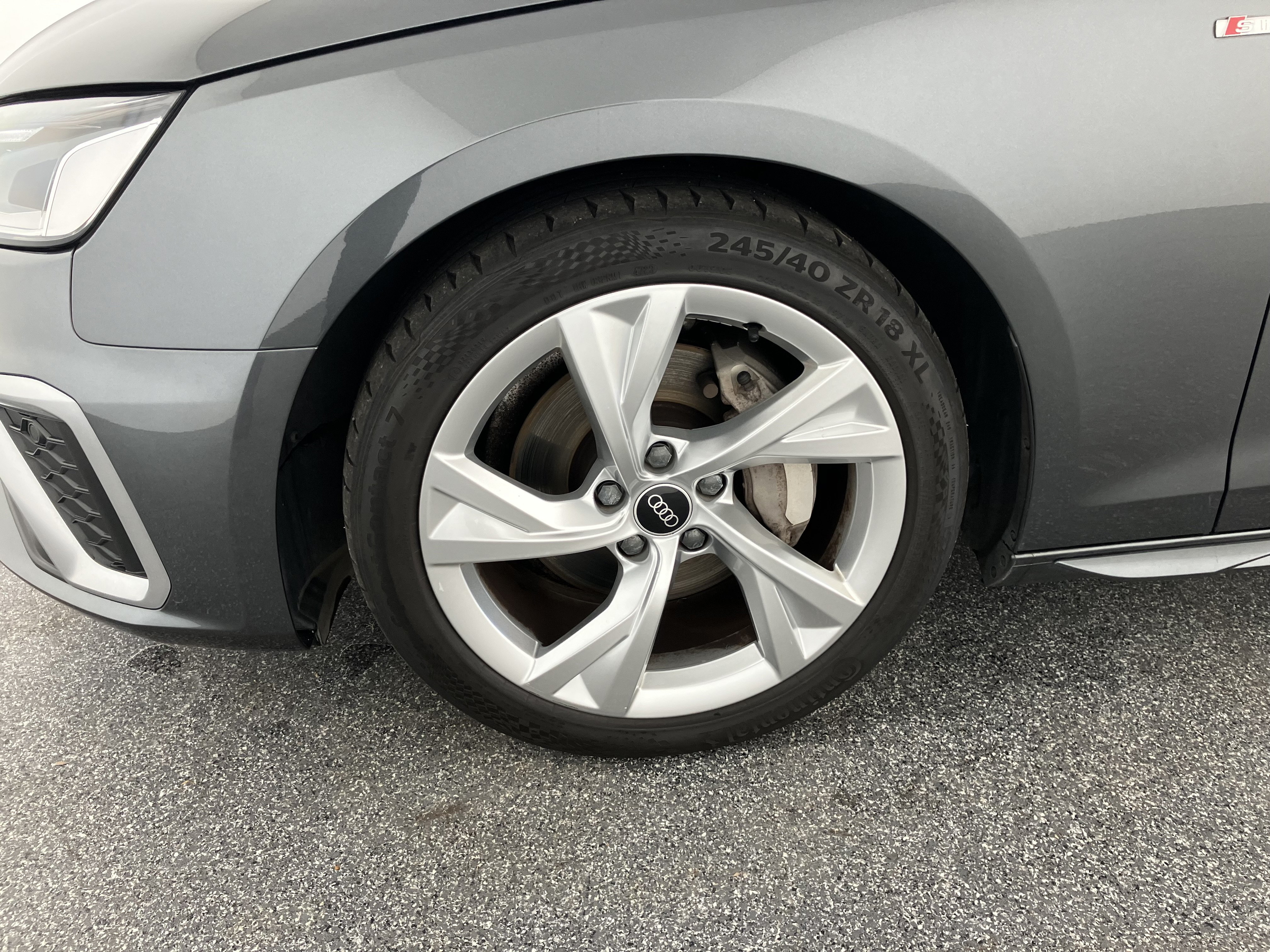 Audi A4 Avant 40 TFSI S line | Bild 22 von 31