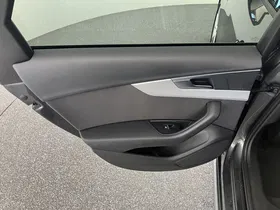 Audi A4 Avant 40 TFSI S line | Thumbnail 23 von 31