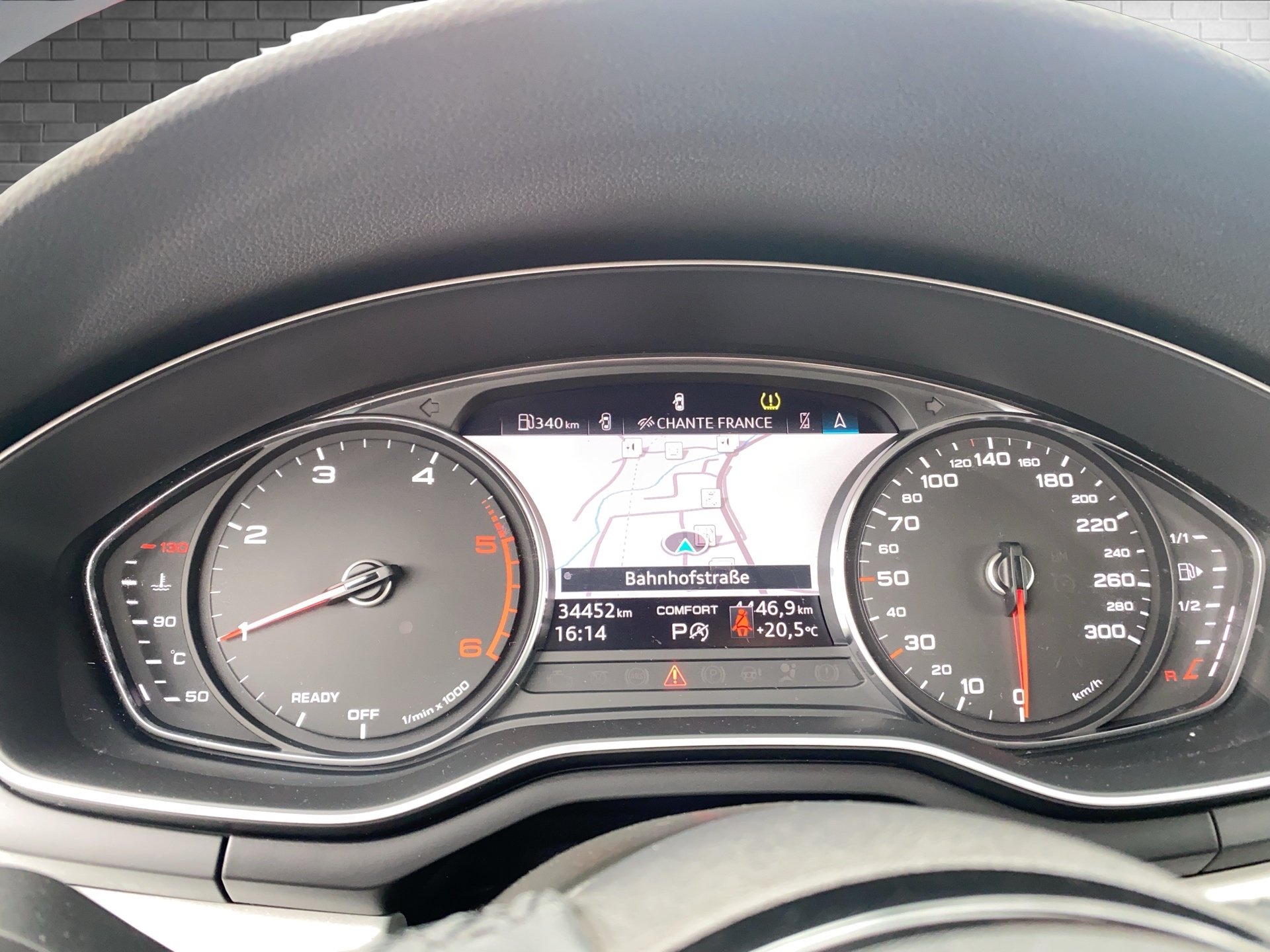 Audi A4 Avant 30 2.0 TDI advanced | Bild 14 von 26