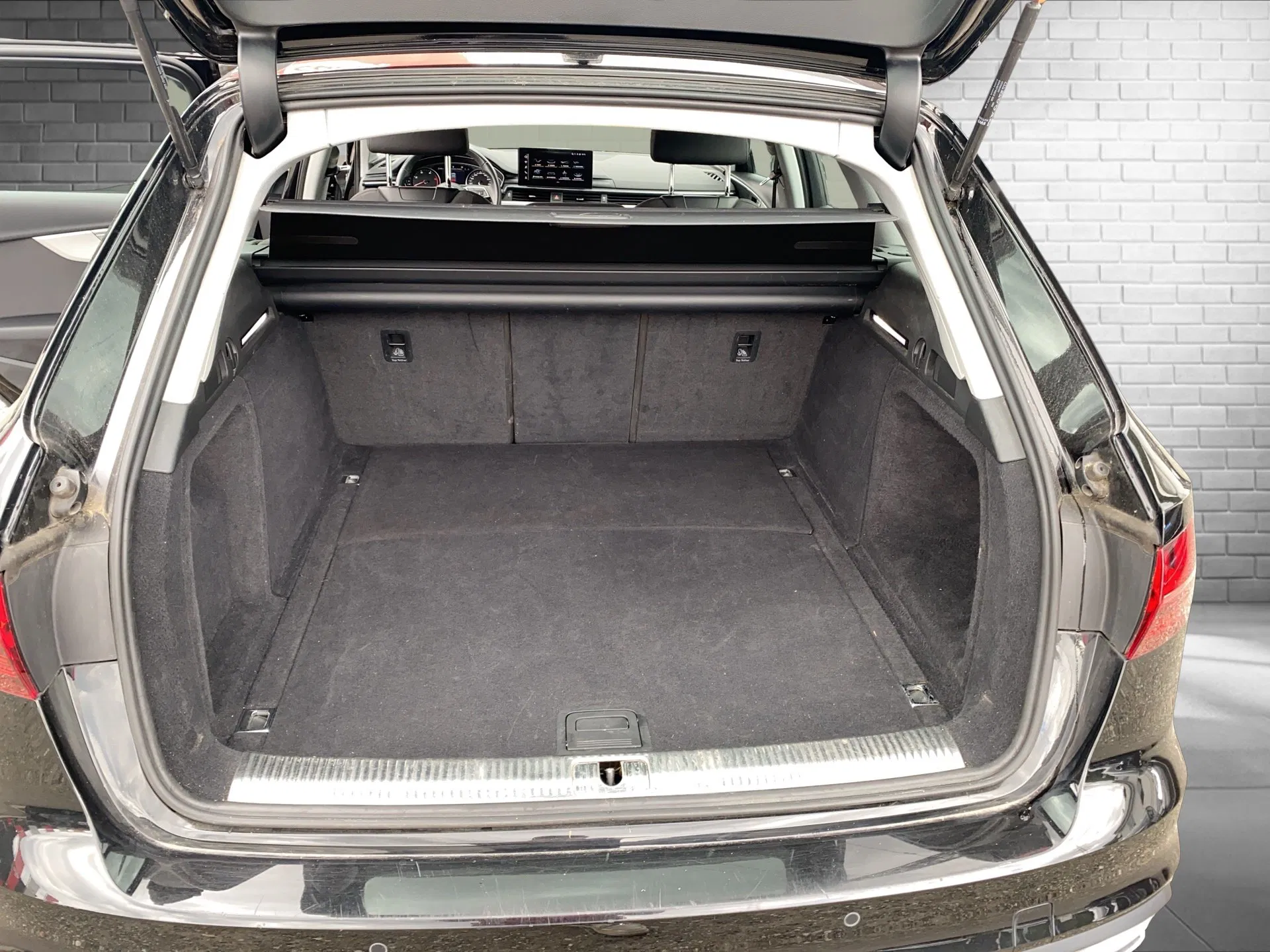 Audi A4 Avant 30 2.0 TDI advanced | Bild 21 von 26