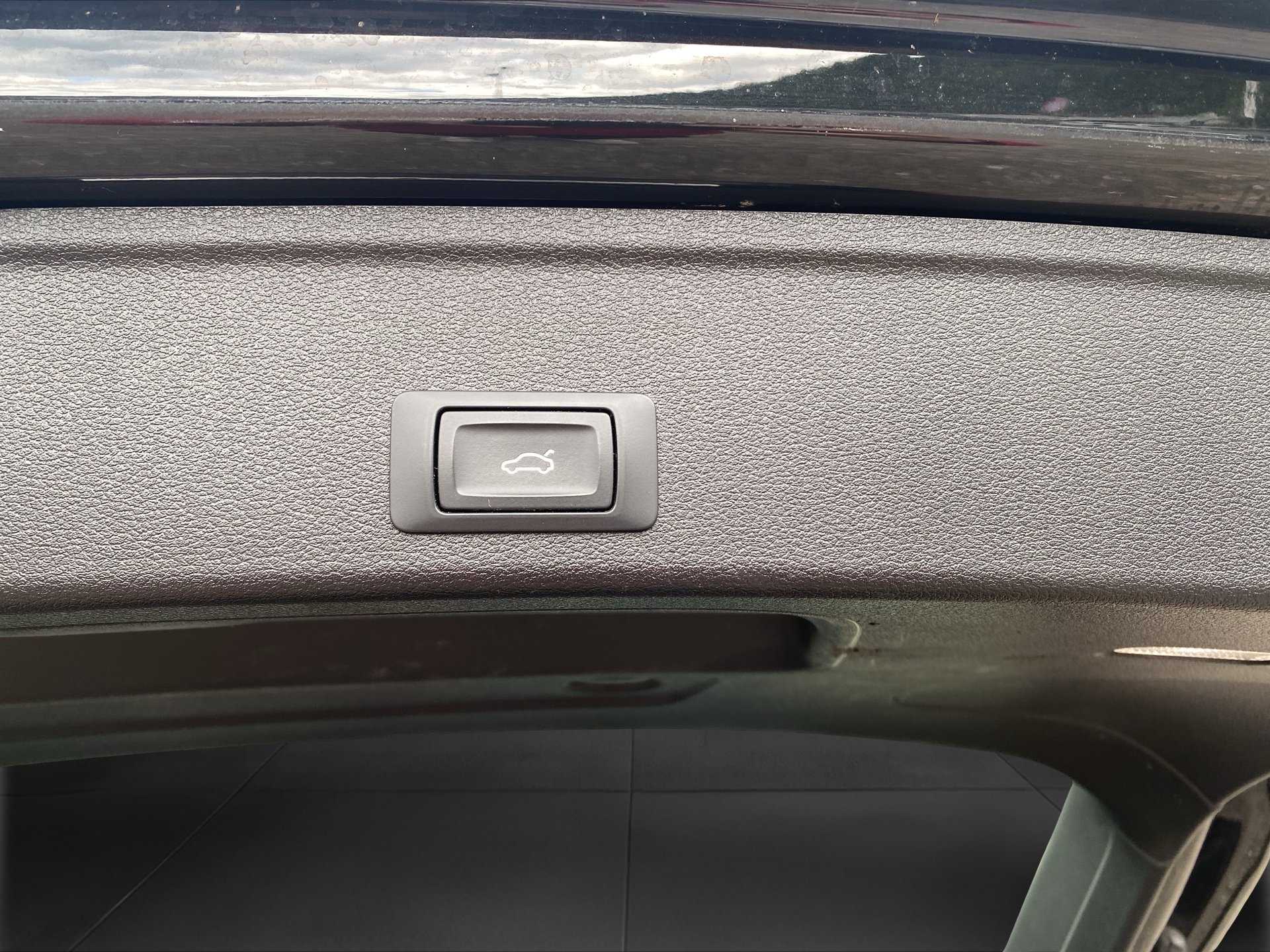 Audi A4 Avant 30 2.0 TDI advanced | Bild 22 von 26