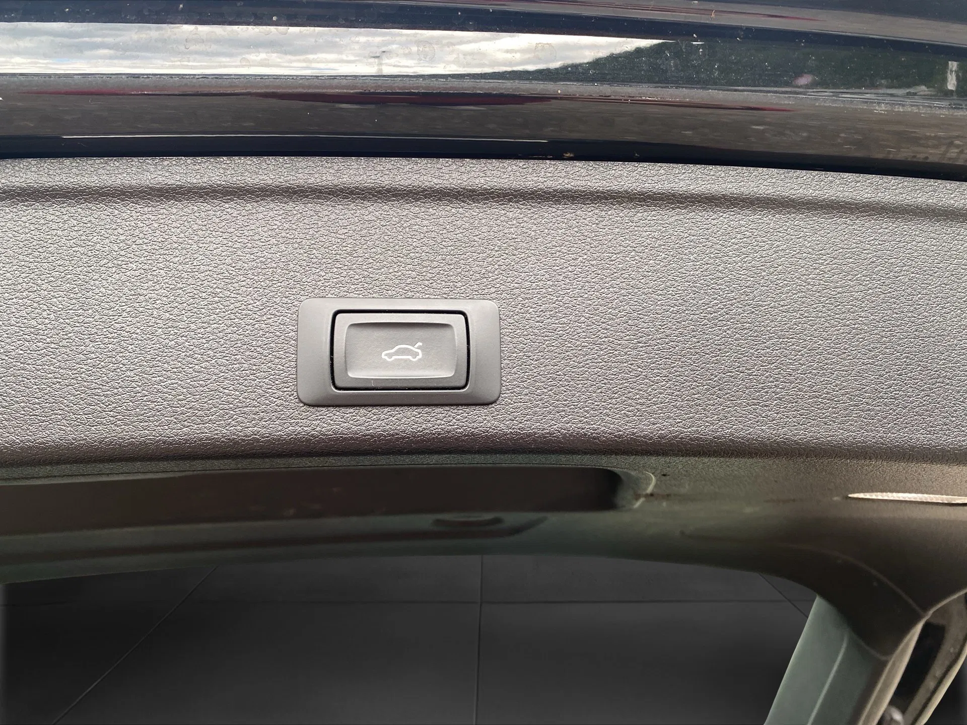 Audi A4 Avant 30 2.0 TDI advanced | Bild 22 von 26