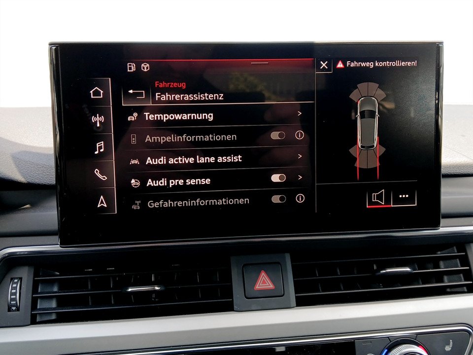 Audi A4 Avant 40 2.0 TFSI quattro S-Line | Bild 18 von 23