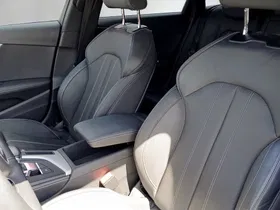 Audi A4 Avant 40 2.0 TFSI quattro S-Line | Thumbnail 9 von 23