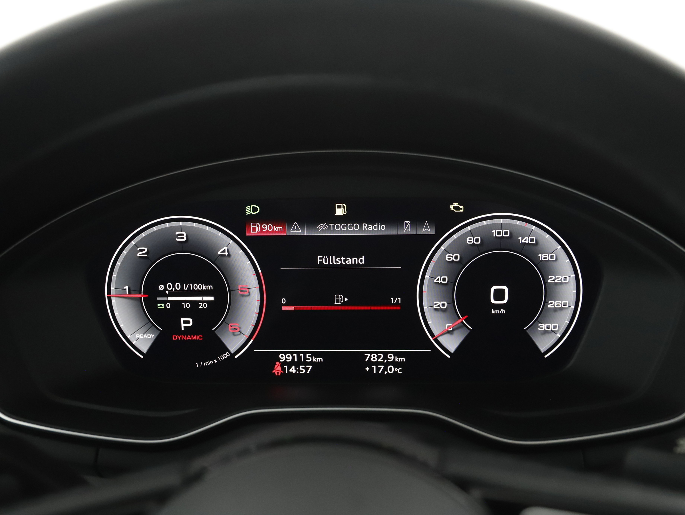 Audi A4 40 2.0 TDI quattro advanced | Bild 16 von 31