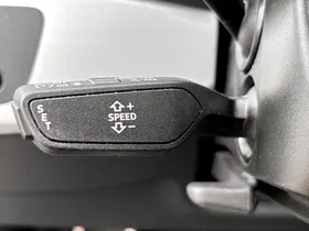 Audi A4 40 2.0 TDI quattro S-Line | Thumbnail 12 von 24