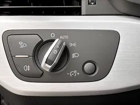 Audi A4 40 2.0 TDI quattro S-Line | Thumbnail 13 von 24